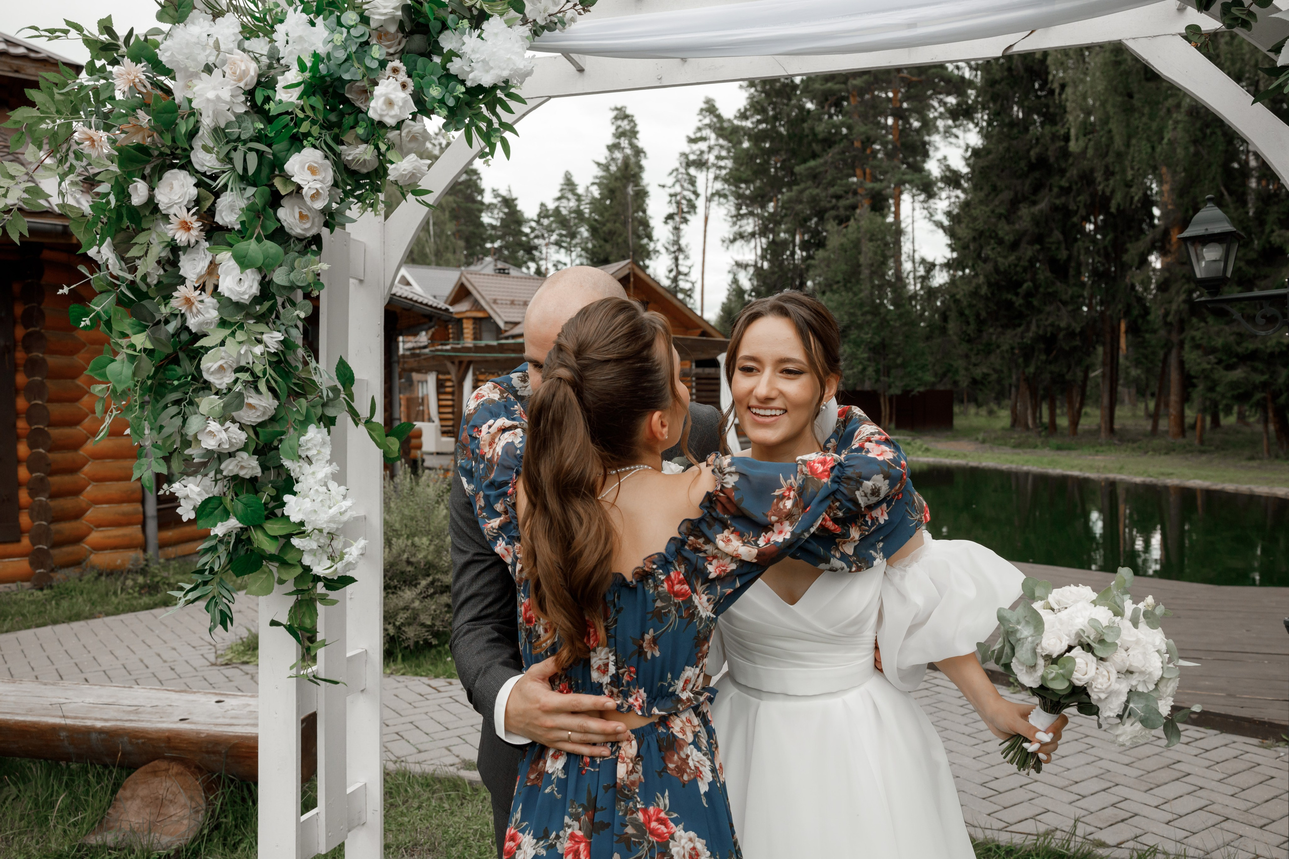 Полина и Дмитрий, загородный клуб «Барин», ЗАГС в г. Пушкино. Свадебный и репортажный фотограф (Москва, Королев и другие)