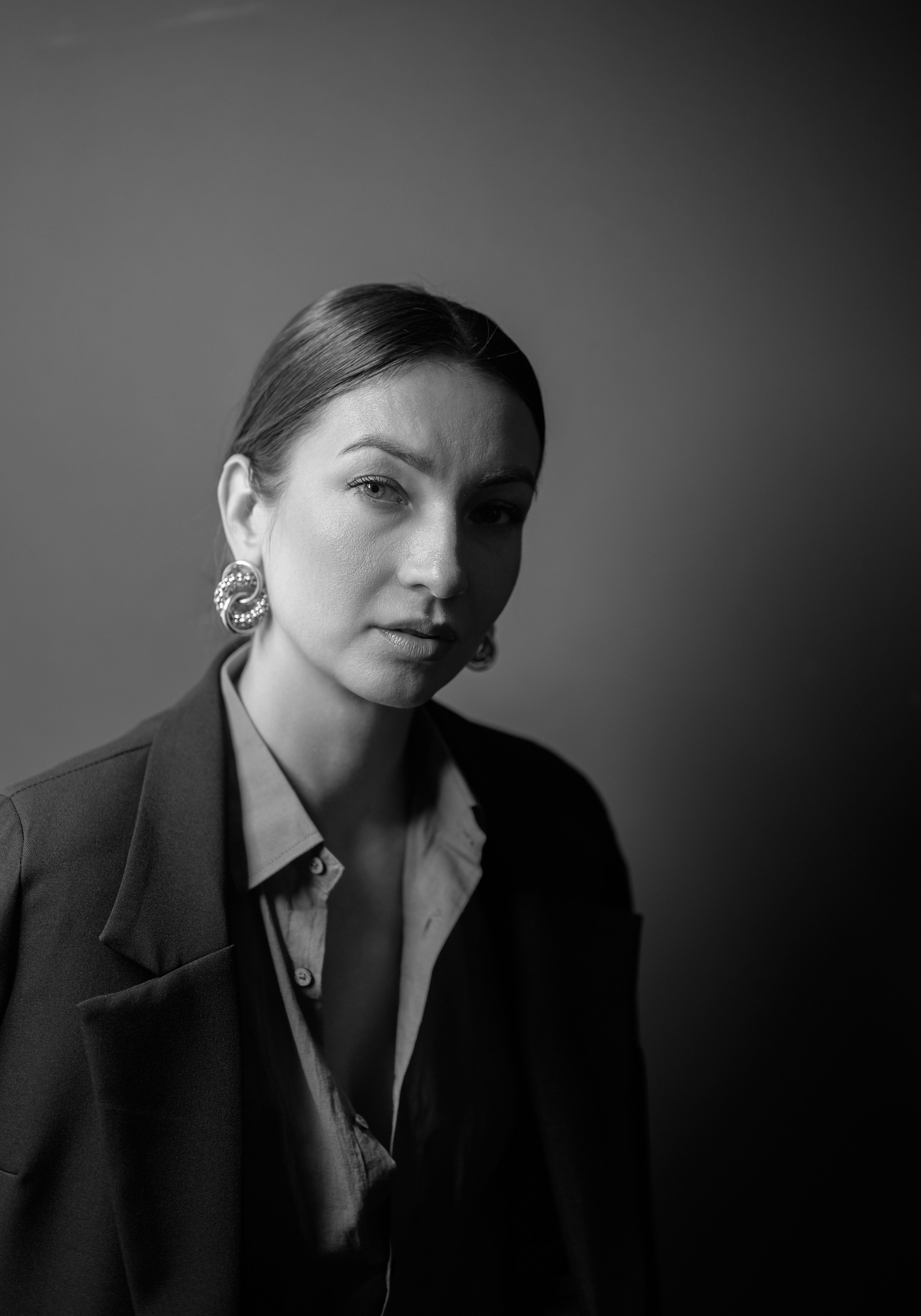 Женский портрет в драматичном стиле. Фотограф Регина Барская, Калуга