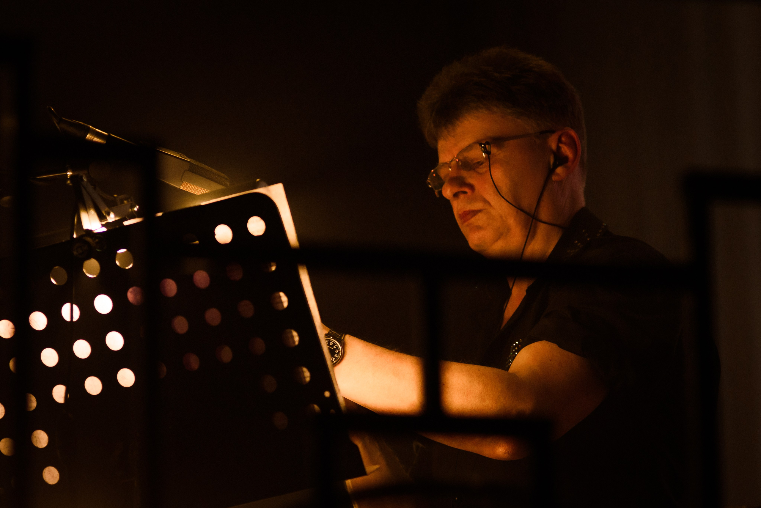 Она | Владимир Жуков