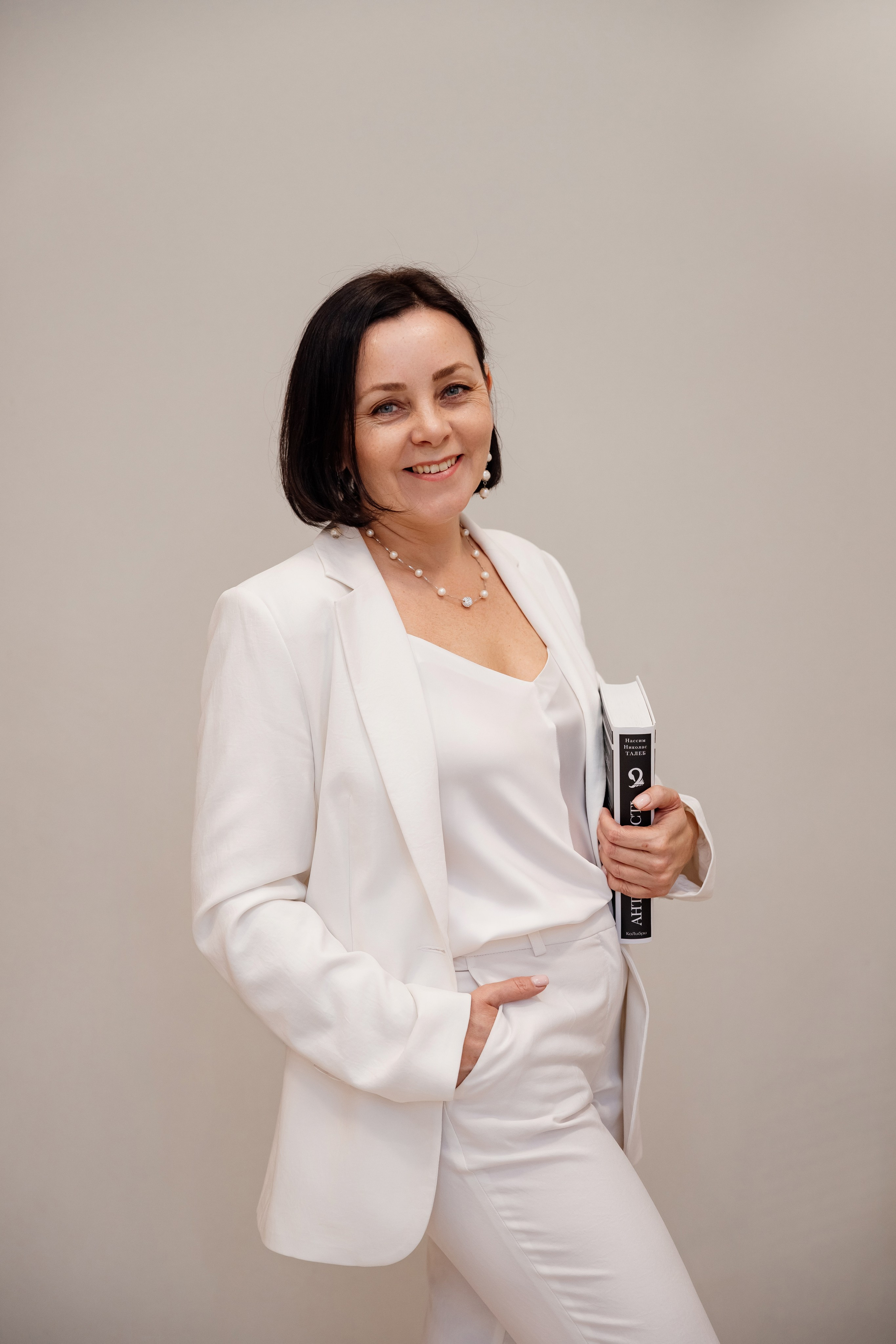 Content. Коммерческий фотограф, ретушёр Анастасия Пачина