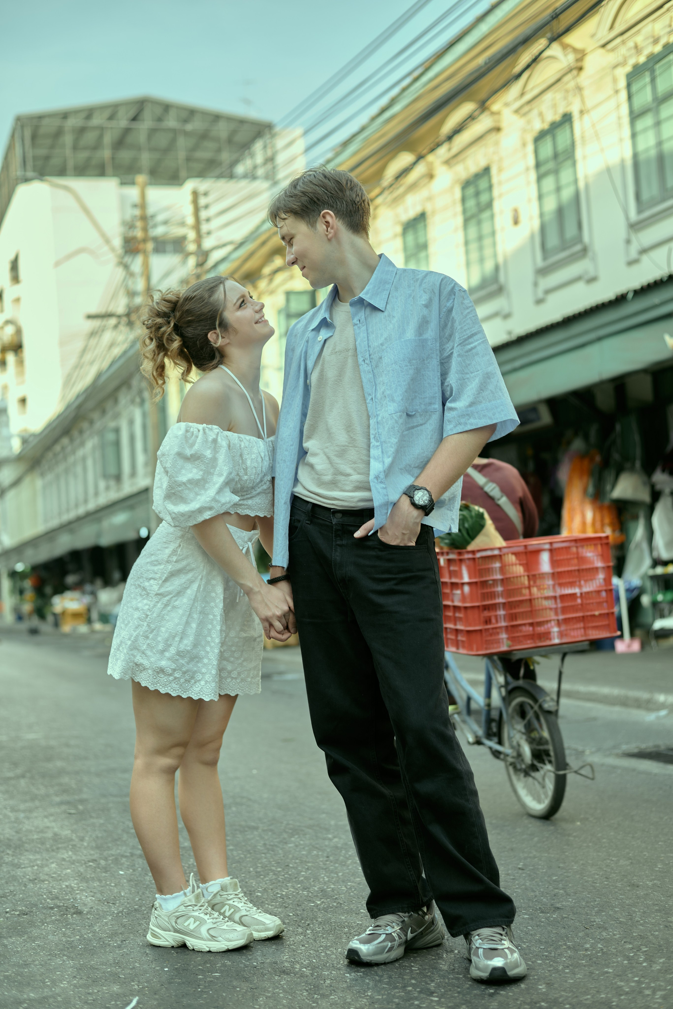 Lovestory photoshoot in Bangkok (story in Flowers market). Photographer Bangkok — Pattaya | фотограф Бангкок — Паттайа