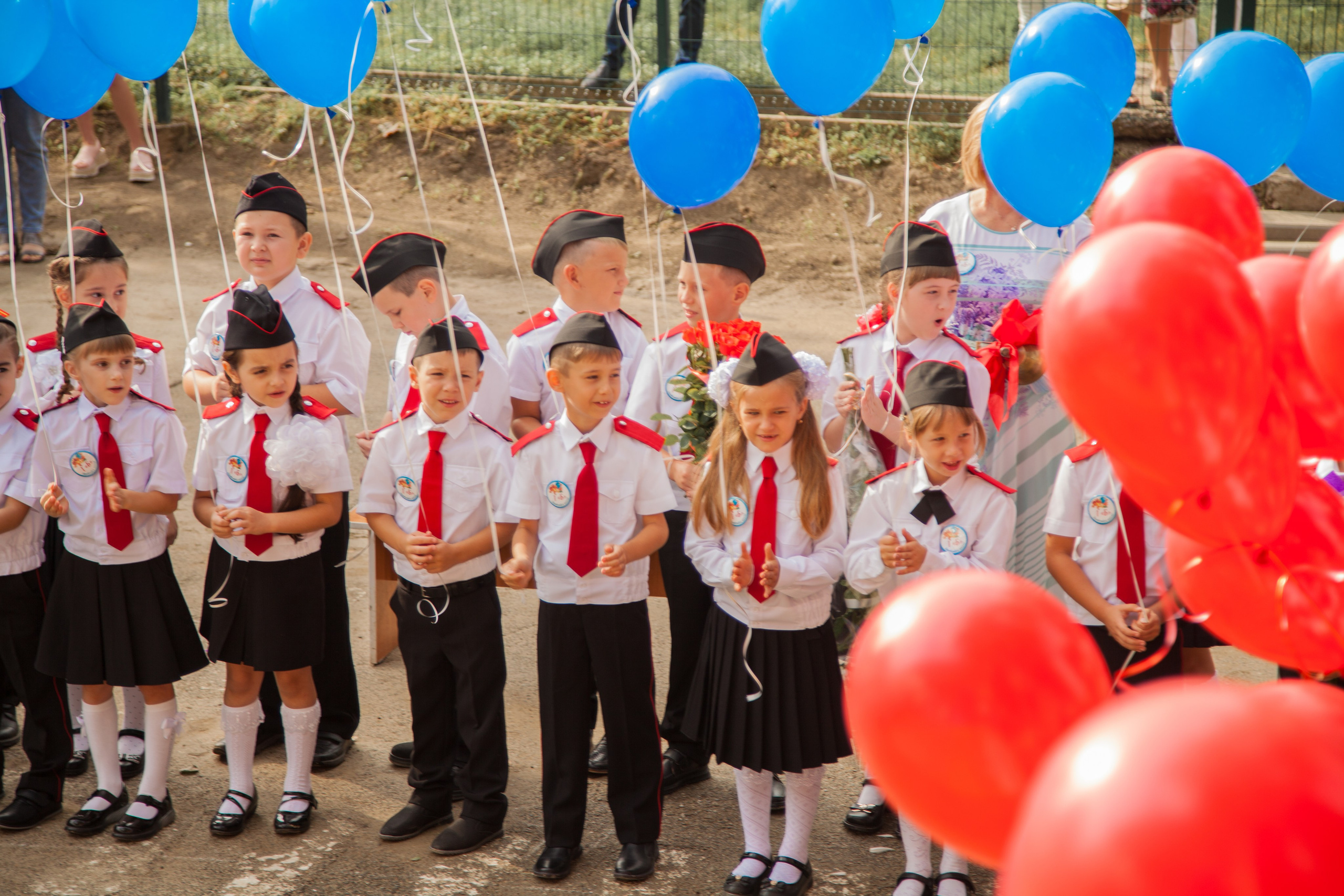 Линейка 1 сентября. Свадебный и семейный фотограф в Армавире