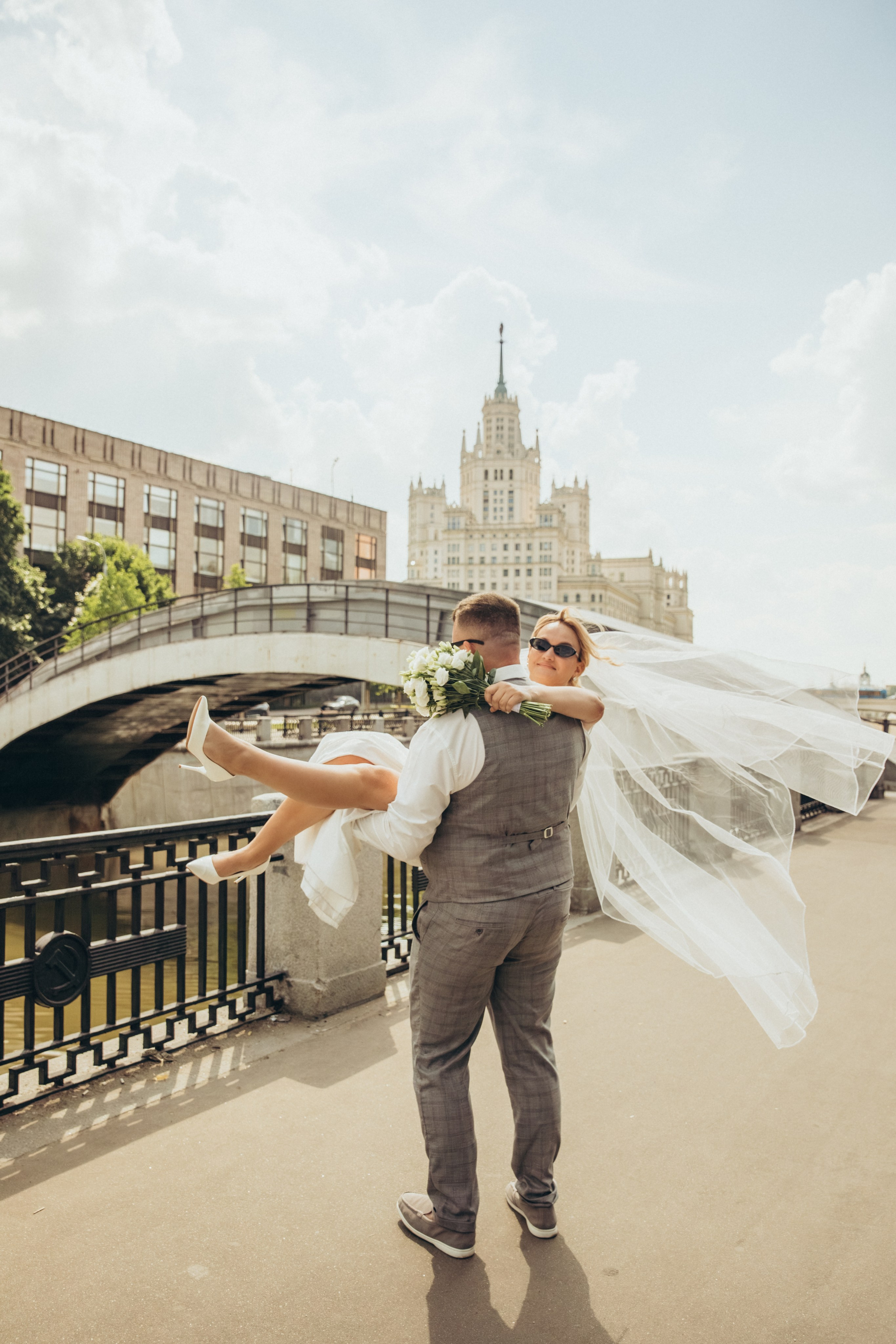 Тессинский мост свадьба. Свадебный и семейный фотограф Москва и Московская область