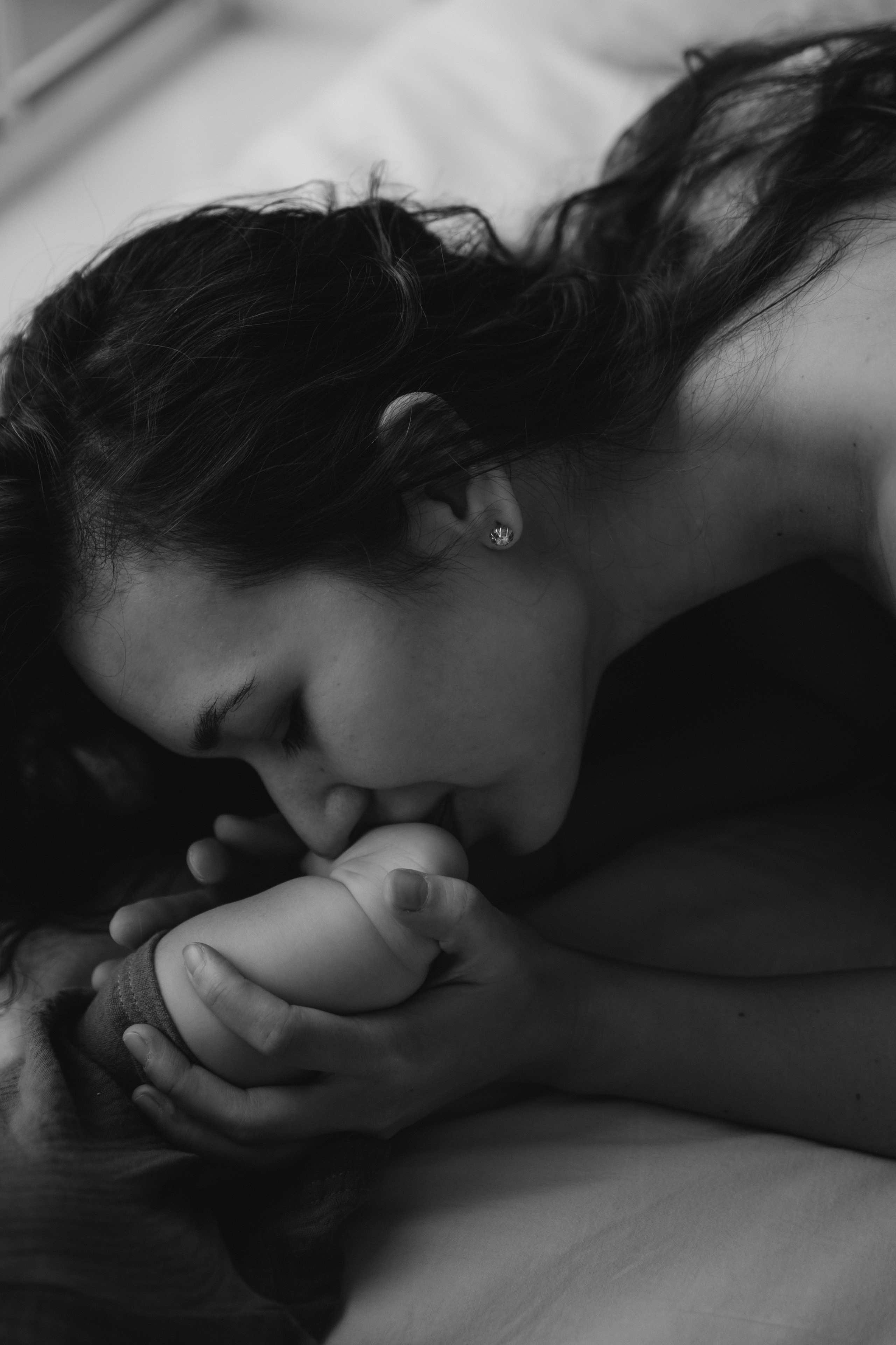 Регина и малыш Дима. Семейный, домашний, ньюборн фотограф Москва Цветкова Елизавета