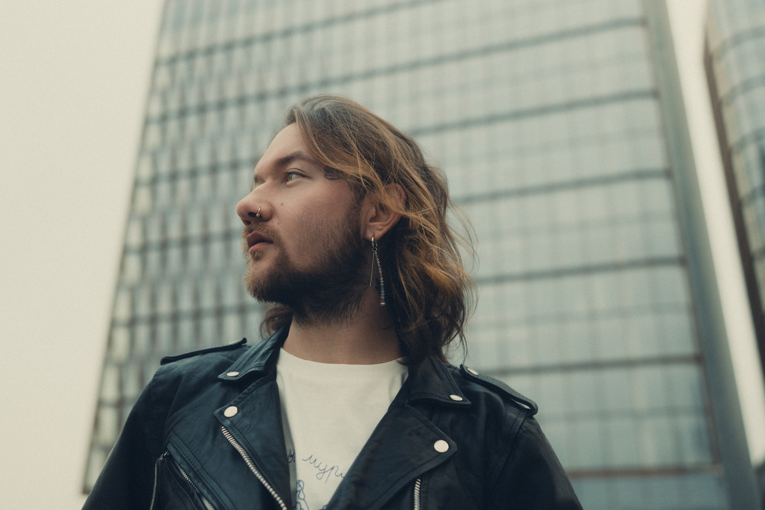 Men's street photo shoot on the Riviera in Kazan - Anton Avanzato