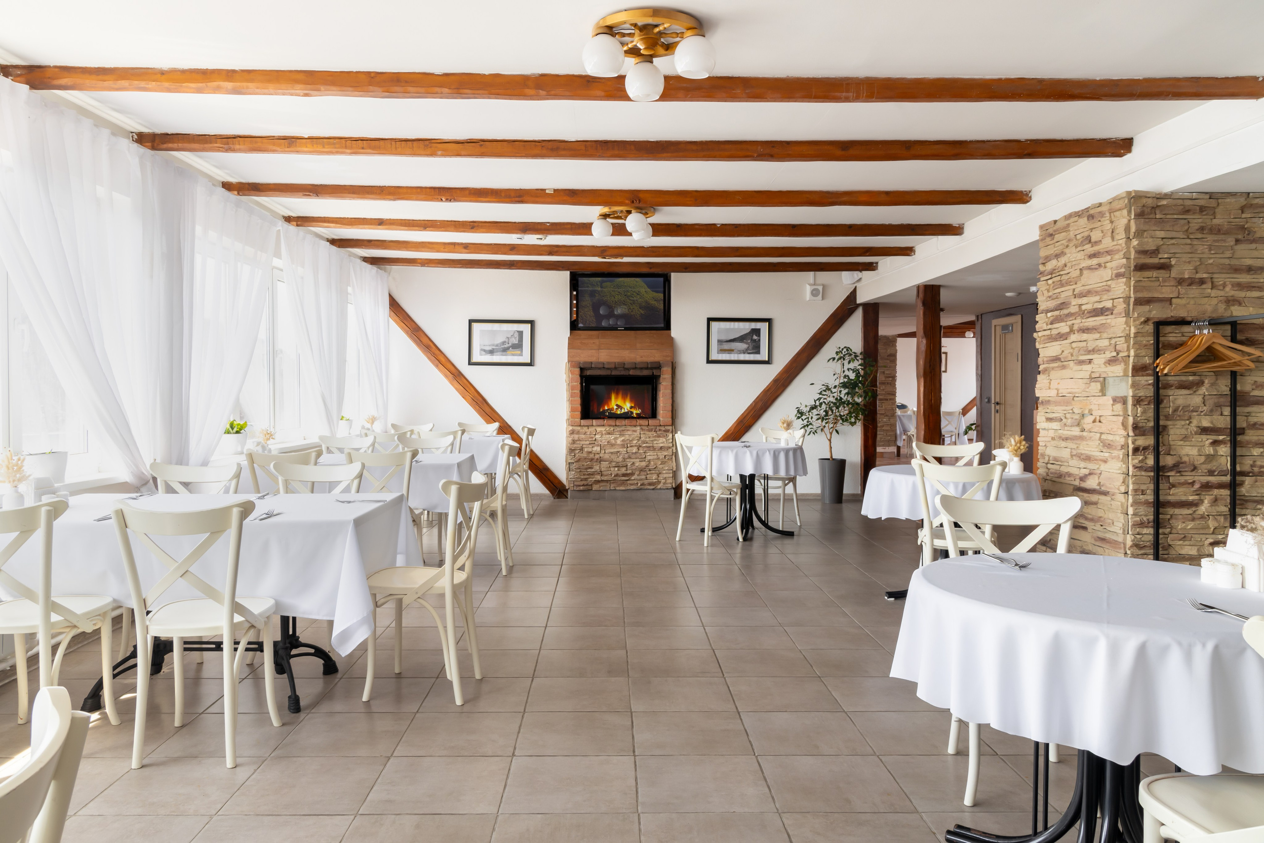 Съемка гостиницы Прибайкальская в Листвянке. Интерьерный, предметный и контент фотограф в Иркутске Наталья Карпова