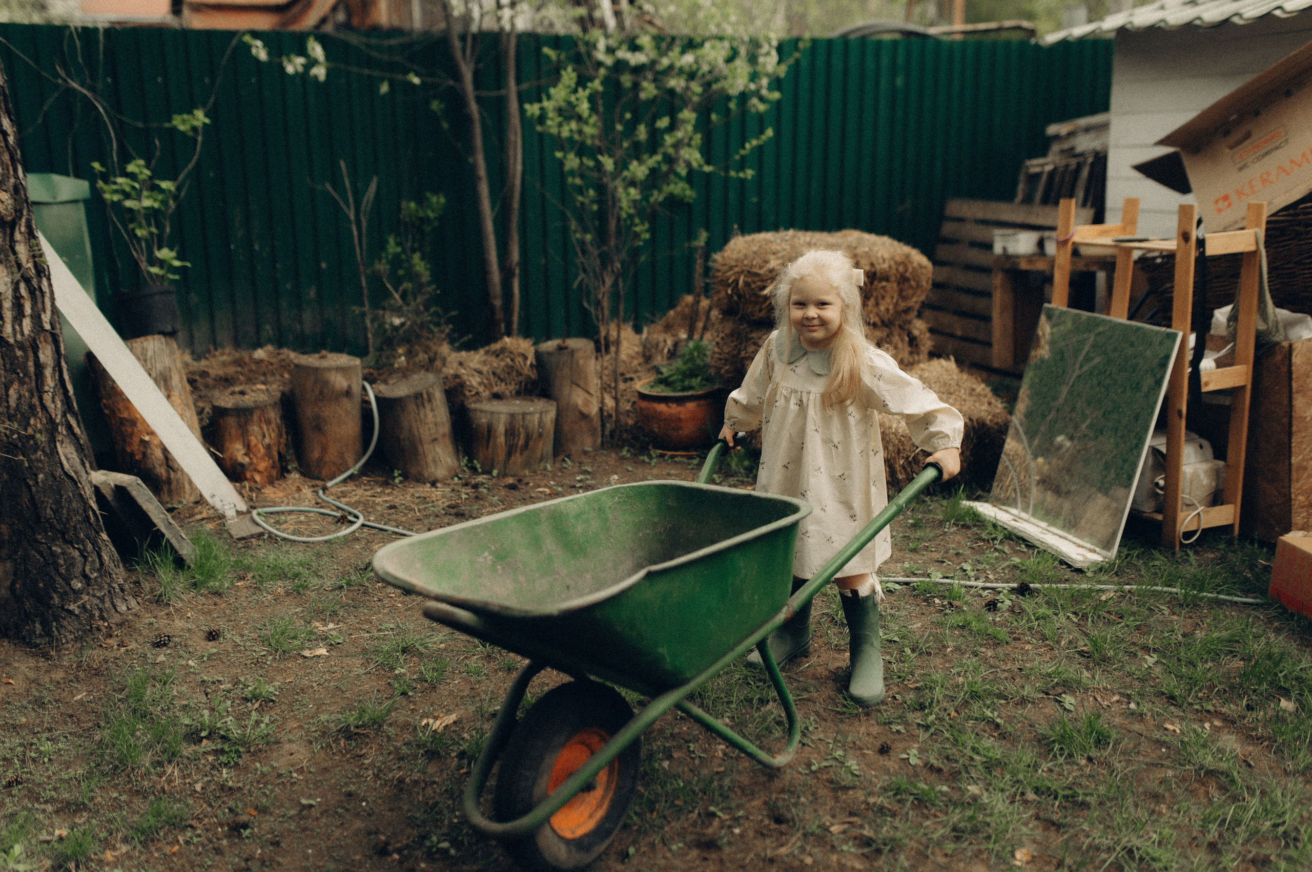 Весна в ладошках. Семейный фотограф в Москве Екатерина Денисенко | Фотосессии без постановки дома и в студии