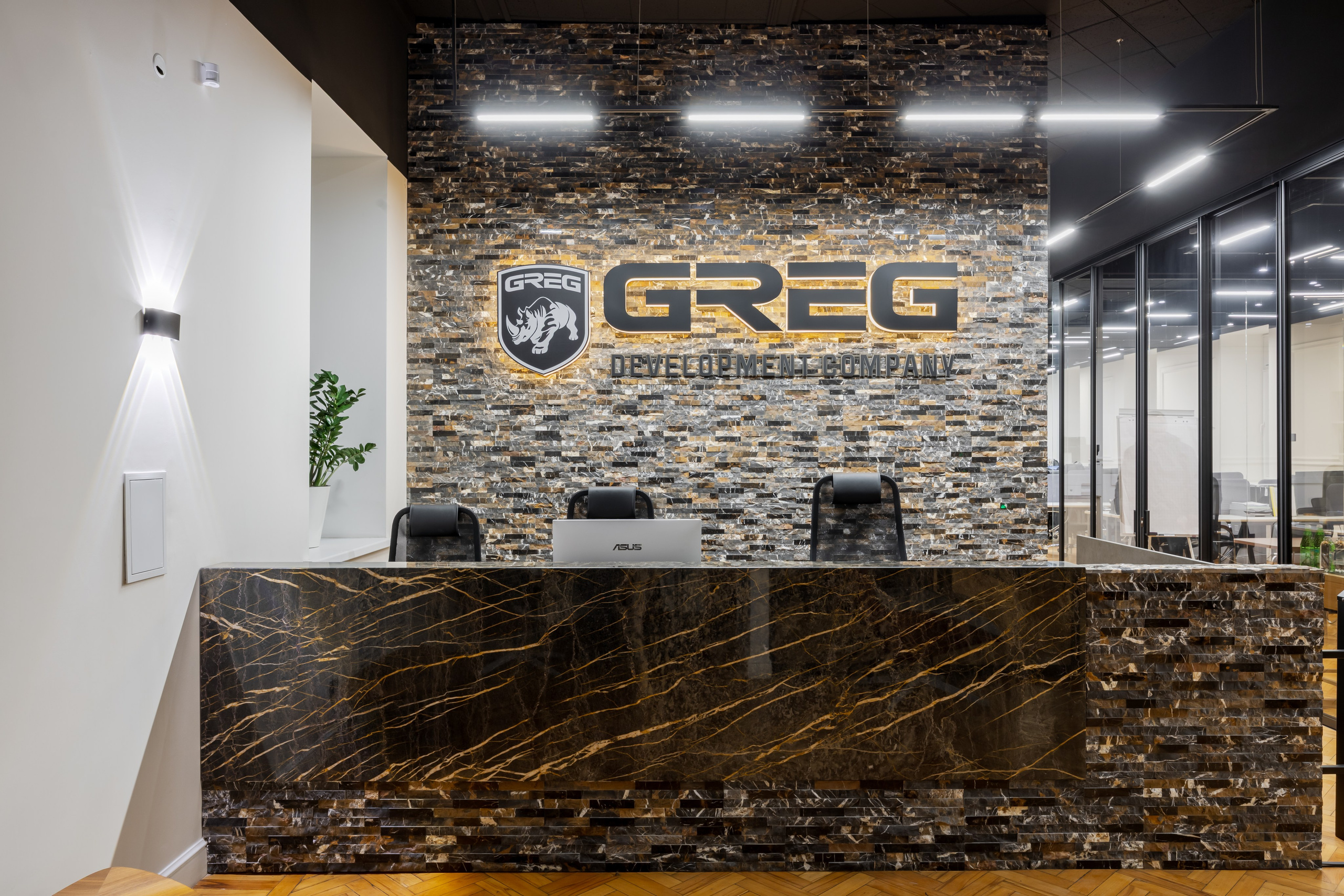 Съемка офиса девелоперской компании. Интерьерный, предметный и контент фотограф в Иркутске Наталья Карпова