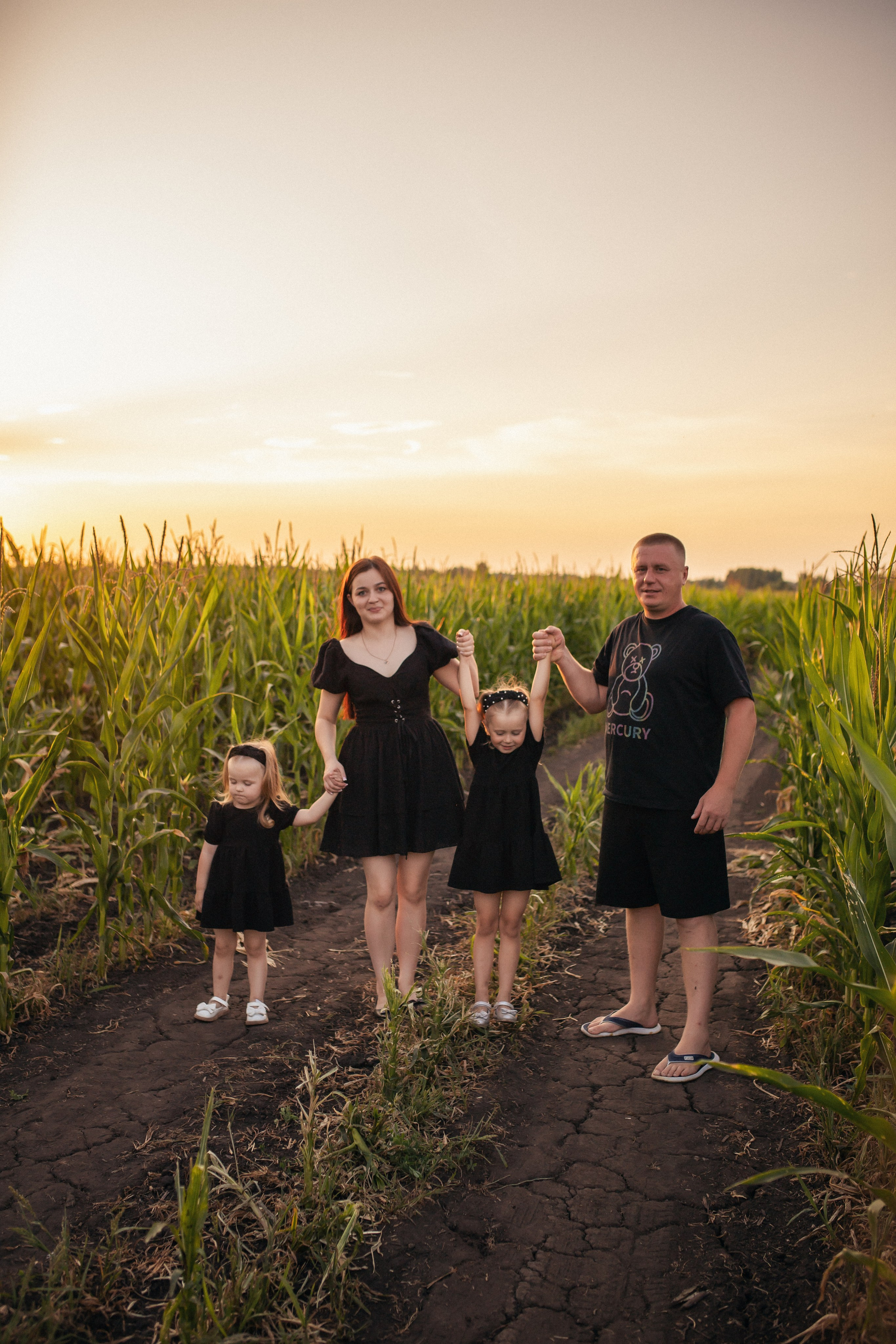 Лера и Дмитрий и прекрасные их девочки. Ольга Смирнова юрист, фотограф