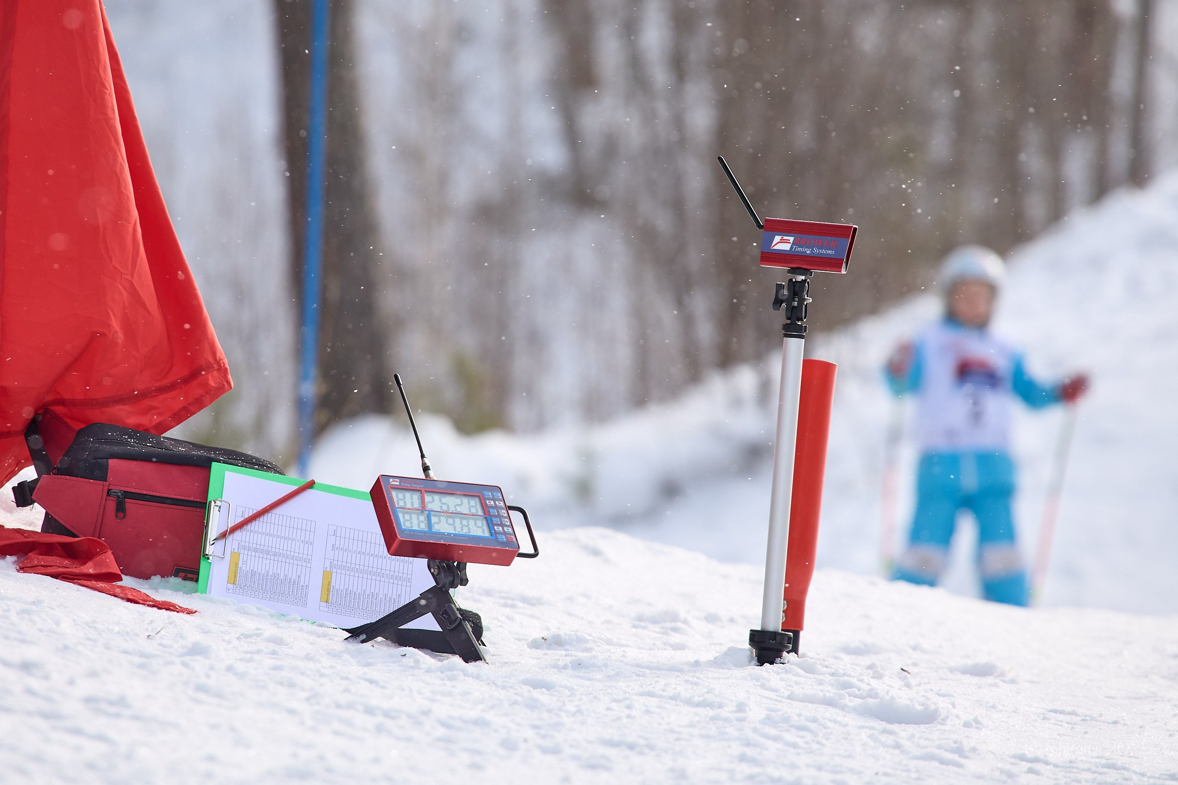 Региональные соревнования по фристайлу в дисциплине Ски-кросс среди юниоров. Томск. «Приз памяти Д. Г. Карташова». Коммерческий фотограф для бизнеса в Томске Дмитрий Ельчанинов