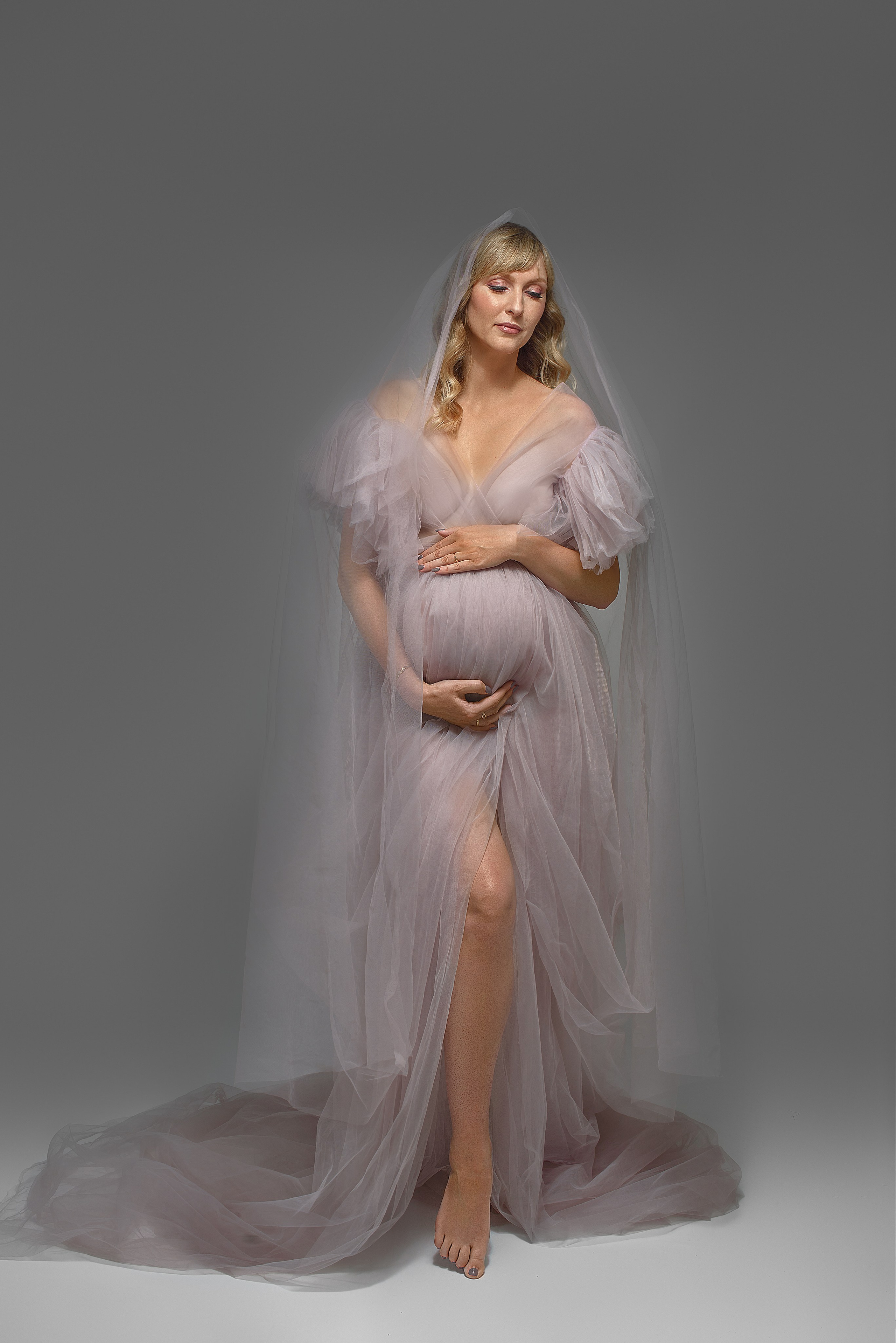 Стильная фотосессия беременности. Фотограф беременности и новорожденных в Рязани