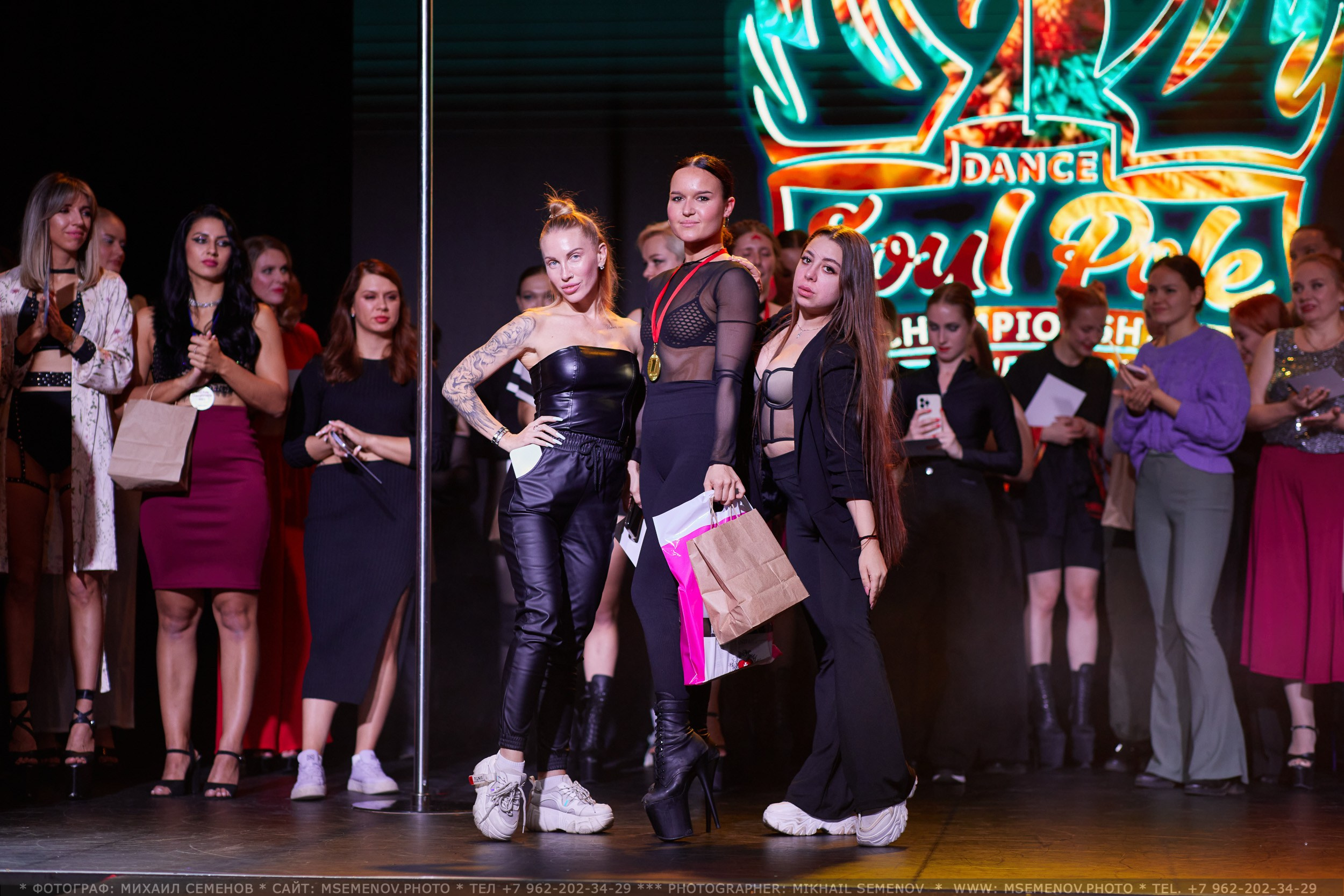 Анонс «SOUL POLE CHAMPIONSHIP IV». Photographer for business Mikhail Semenov. Aqua photo studio, photo school