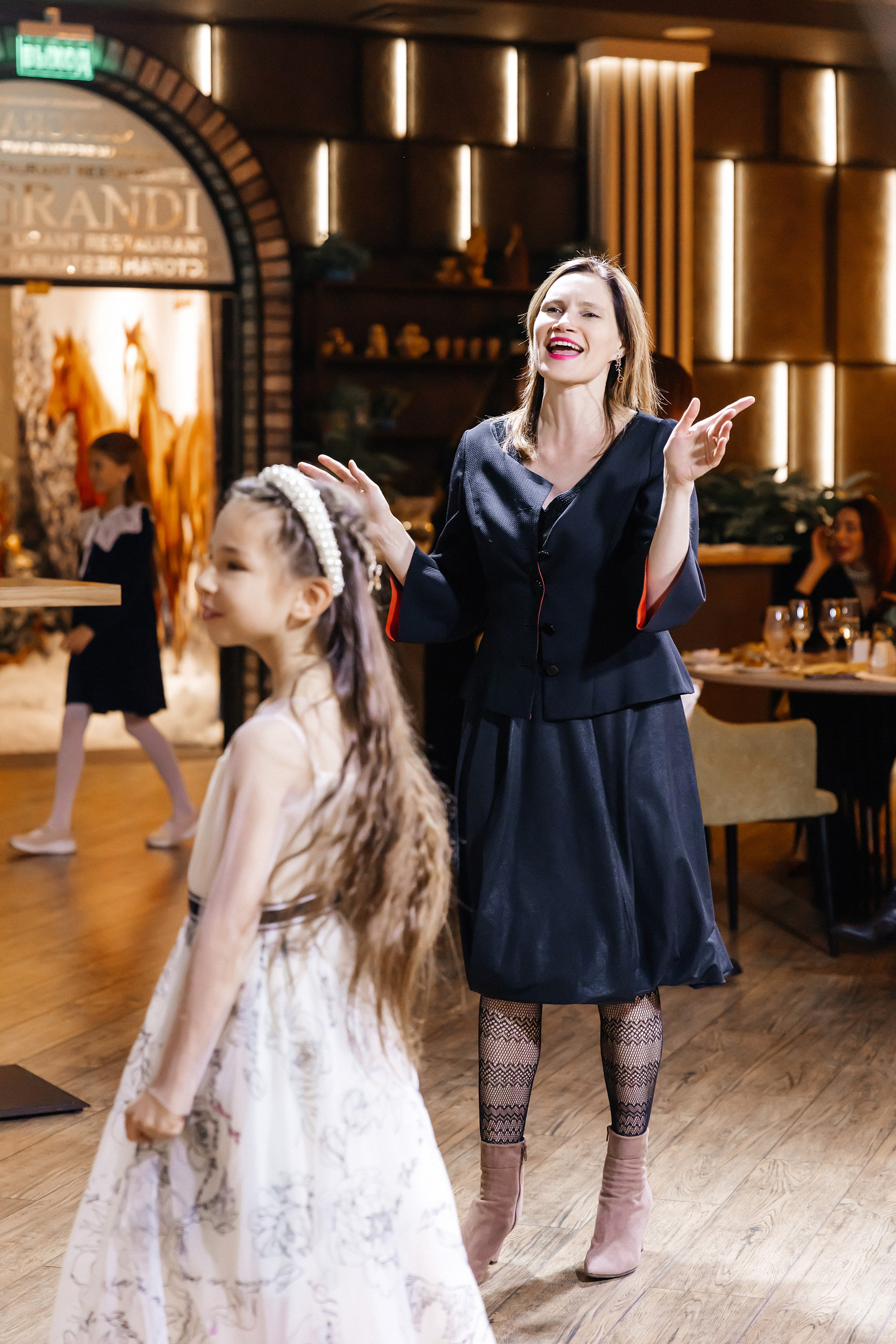 Творческий вечер «Юные таланты» в ресторане Геогранди. Фотограф и Видеограф в Краснодаре Юлия Солодченко