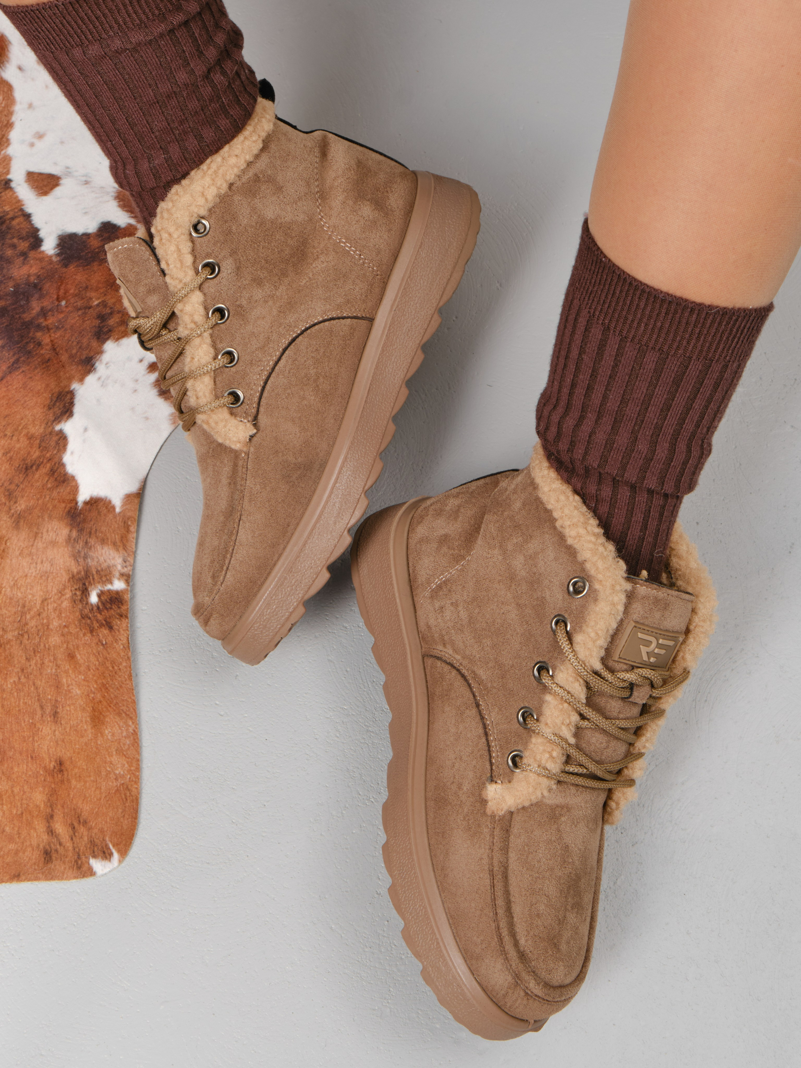 Женская обувь Интерьер. Фотостудия для Wildberries Ozon