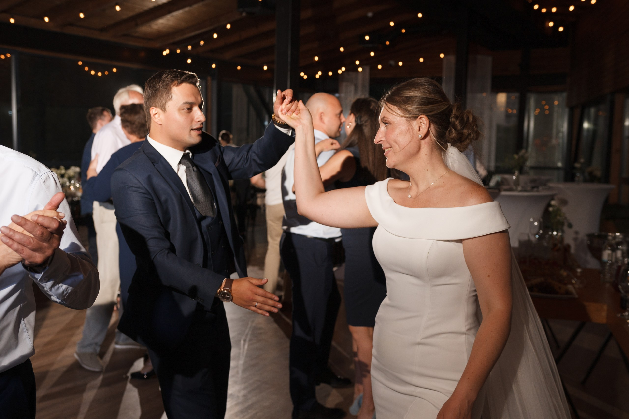 Свадьба в ресторане Берег в Москве. Праздничное агентство ПИОН