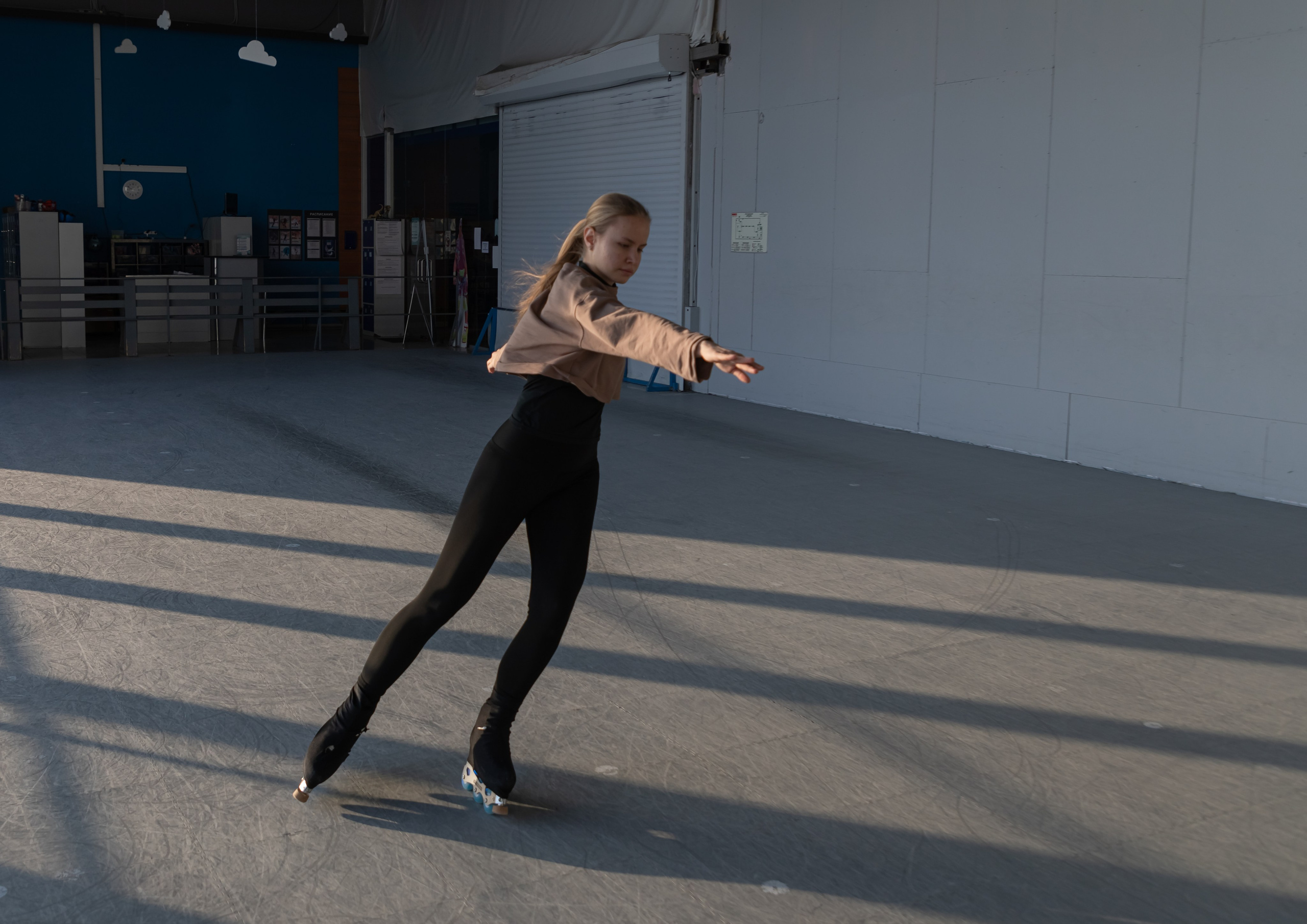 Тренеру по фигурному катанию на роликах. Фотограф Самара, Санкт-Петербург Татьяна Гузева. Женские портреты. Контент