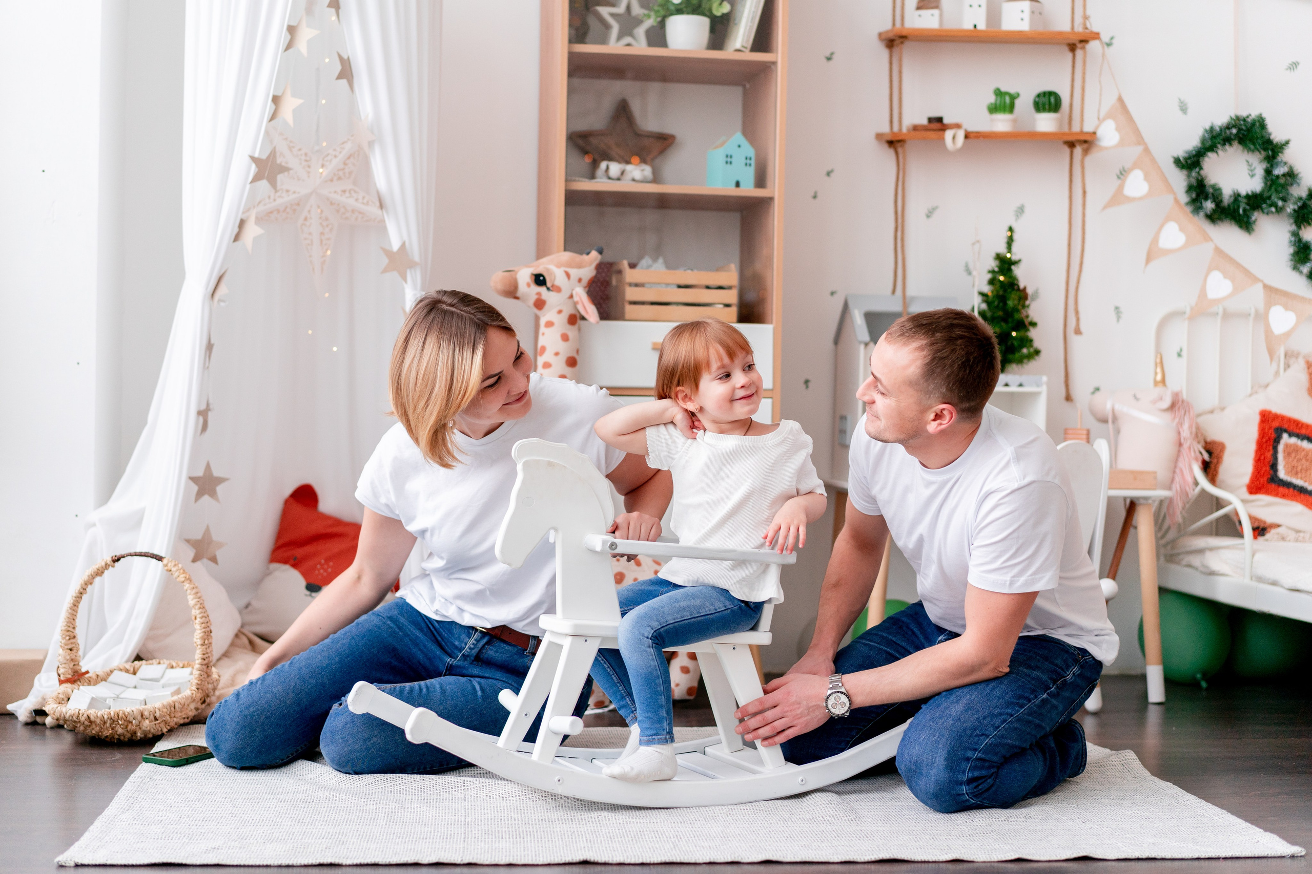 С Днём Рождения ребенка, портрет. Детская, семейная фотостудия в Санкт-Петербурге