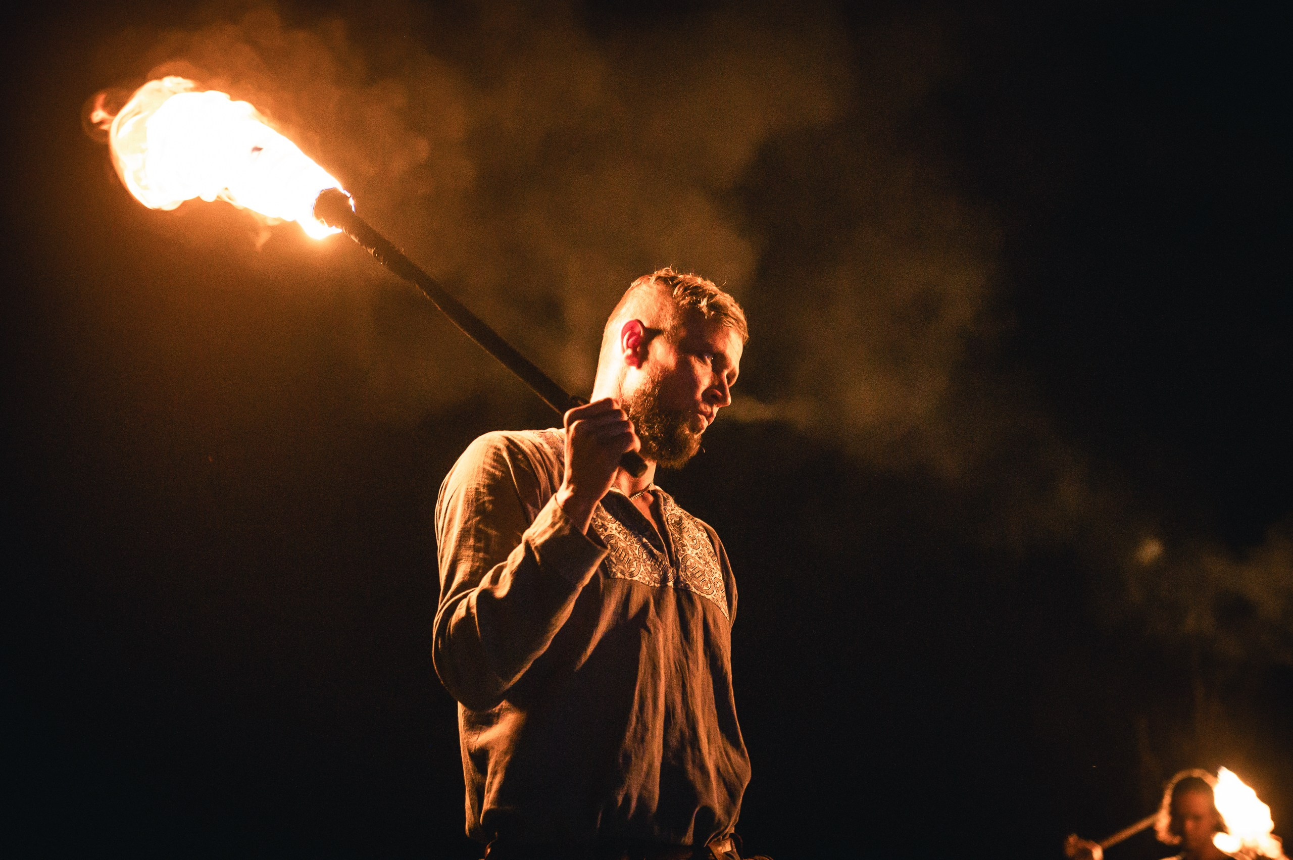 Шоу оригинального жанра «Пламя Феникса». Репортажный фотограф в Кирове Александр Лутошкин