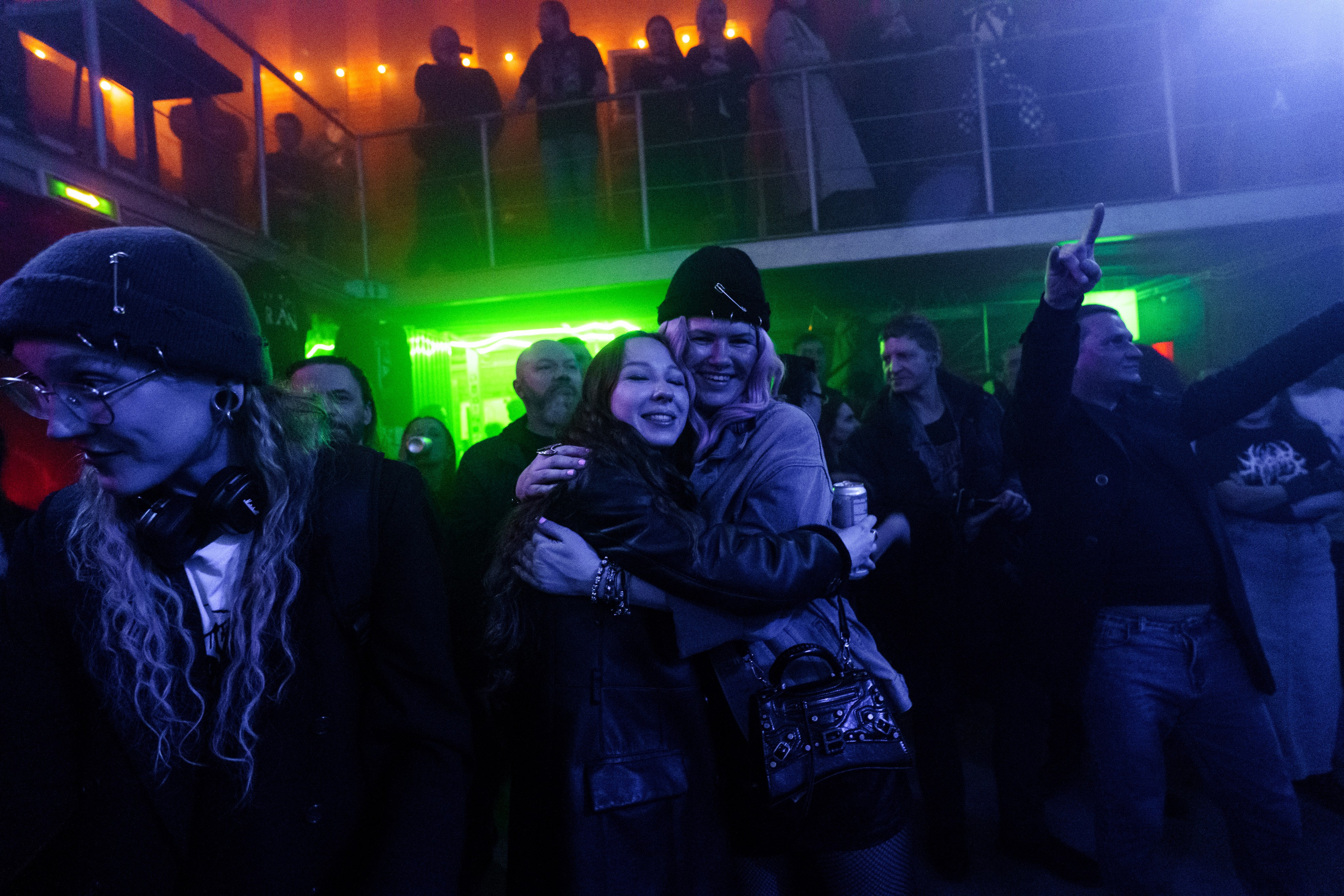 Inside the Rain|Ласточка. Концертный и репортажный фотограф в Санкт-Петербурге Слава Пахомов