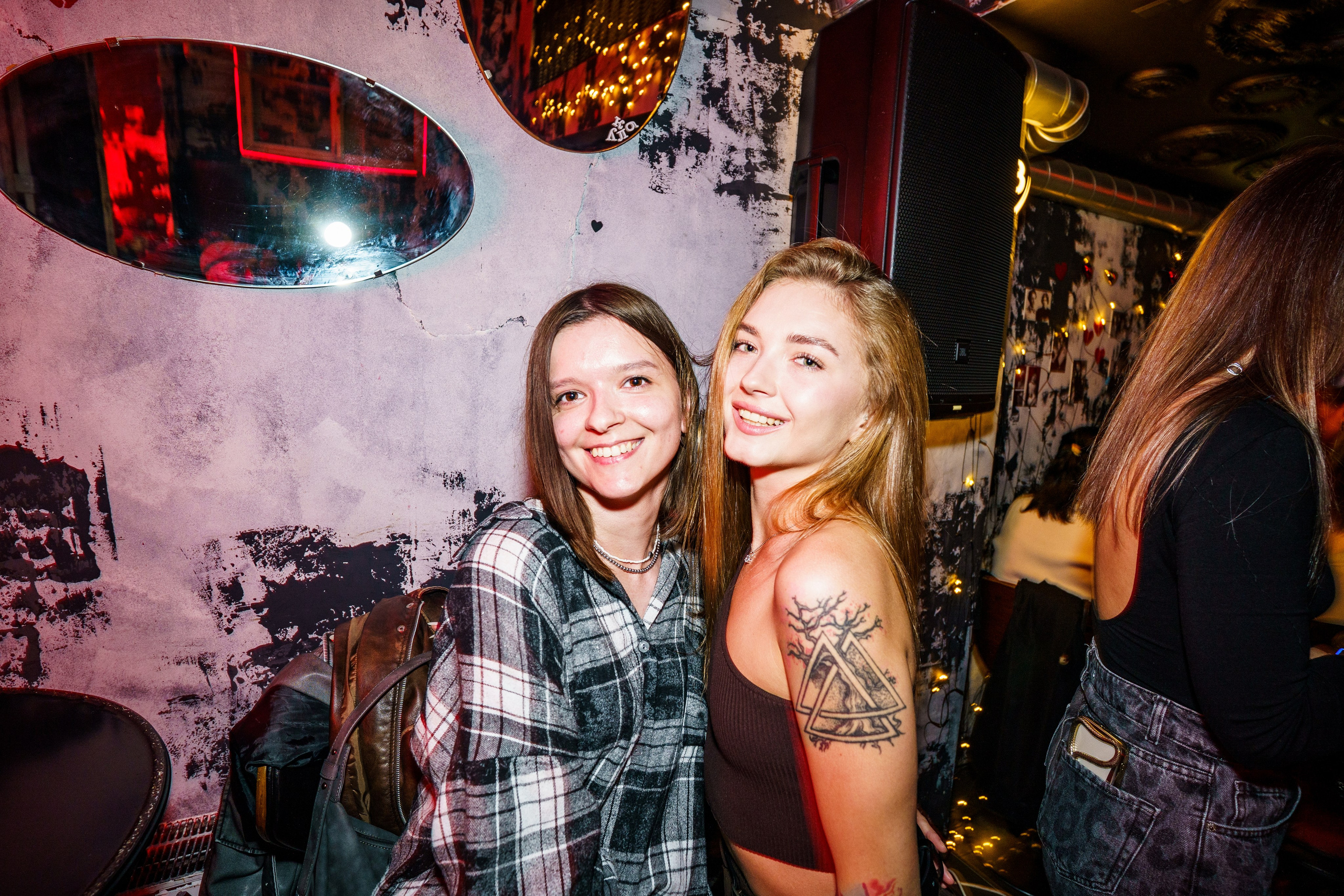 Из Сибири с любовью. Бар разбитых сердец. Концертный и репортажный фотограф в Санкт-Петербурге Слава Пахомов