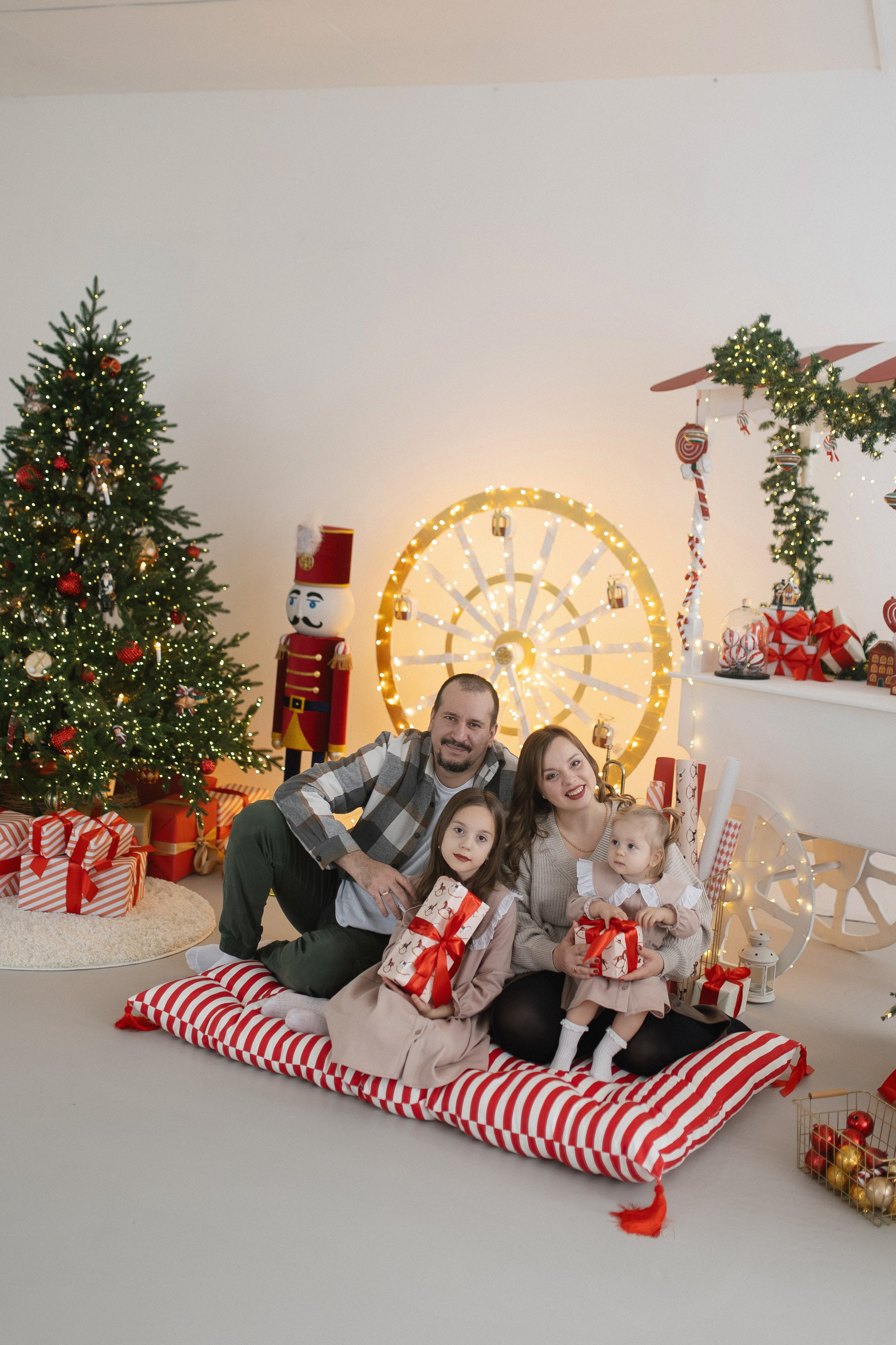 СЕМЬЯ ЯГОДКИНЫХ ` 25. Maria Startseva Photo