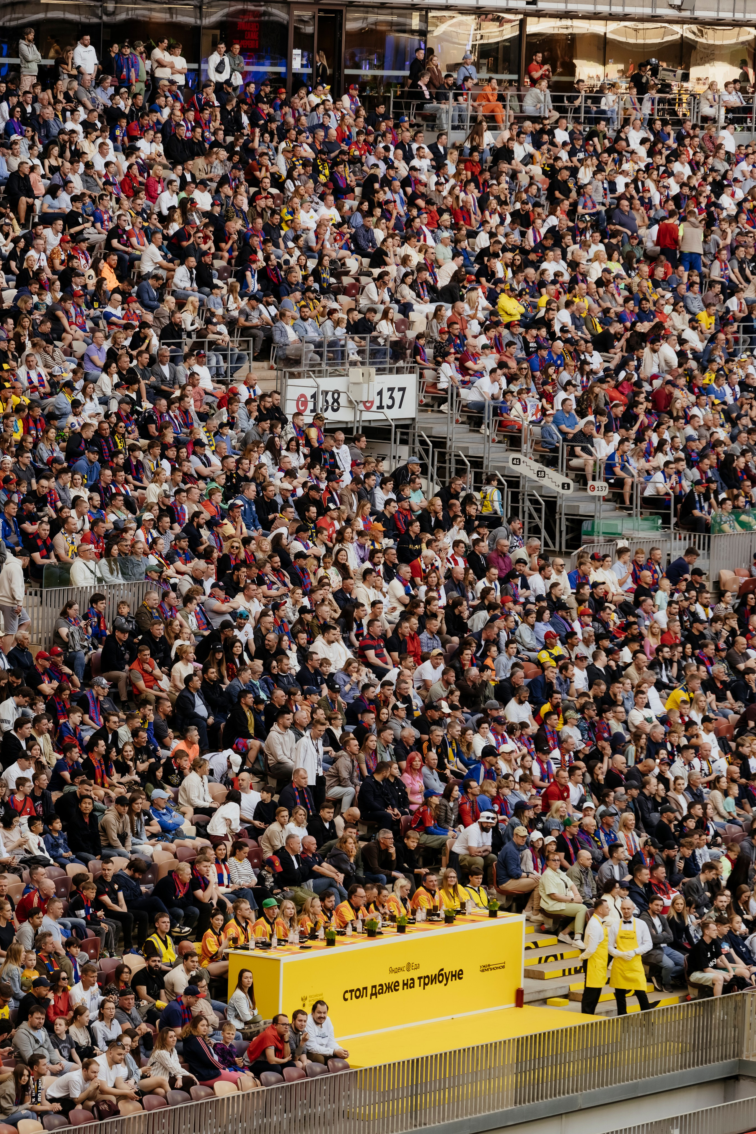 Яндекс Еда x Burger King На финале кубка России по футболу. Репортажный, event, концертный и backstage фотограф из Москвы Виталий Кривцов