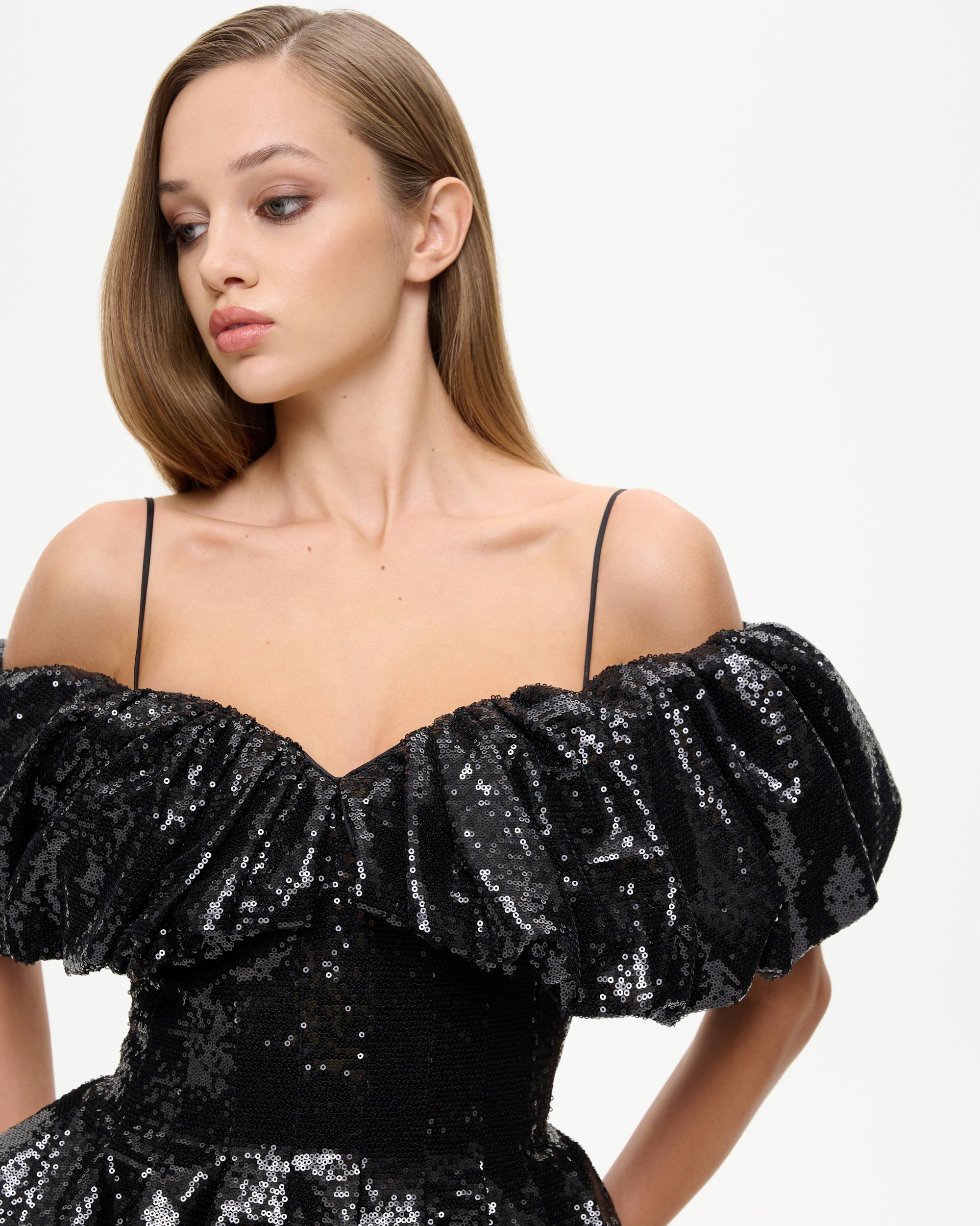 Каталог для бренда The Rozie. Фотограф для брендов в Москве Ксения Чупрунова