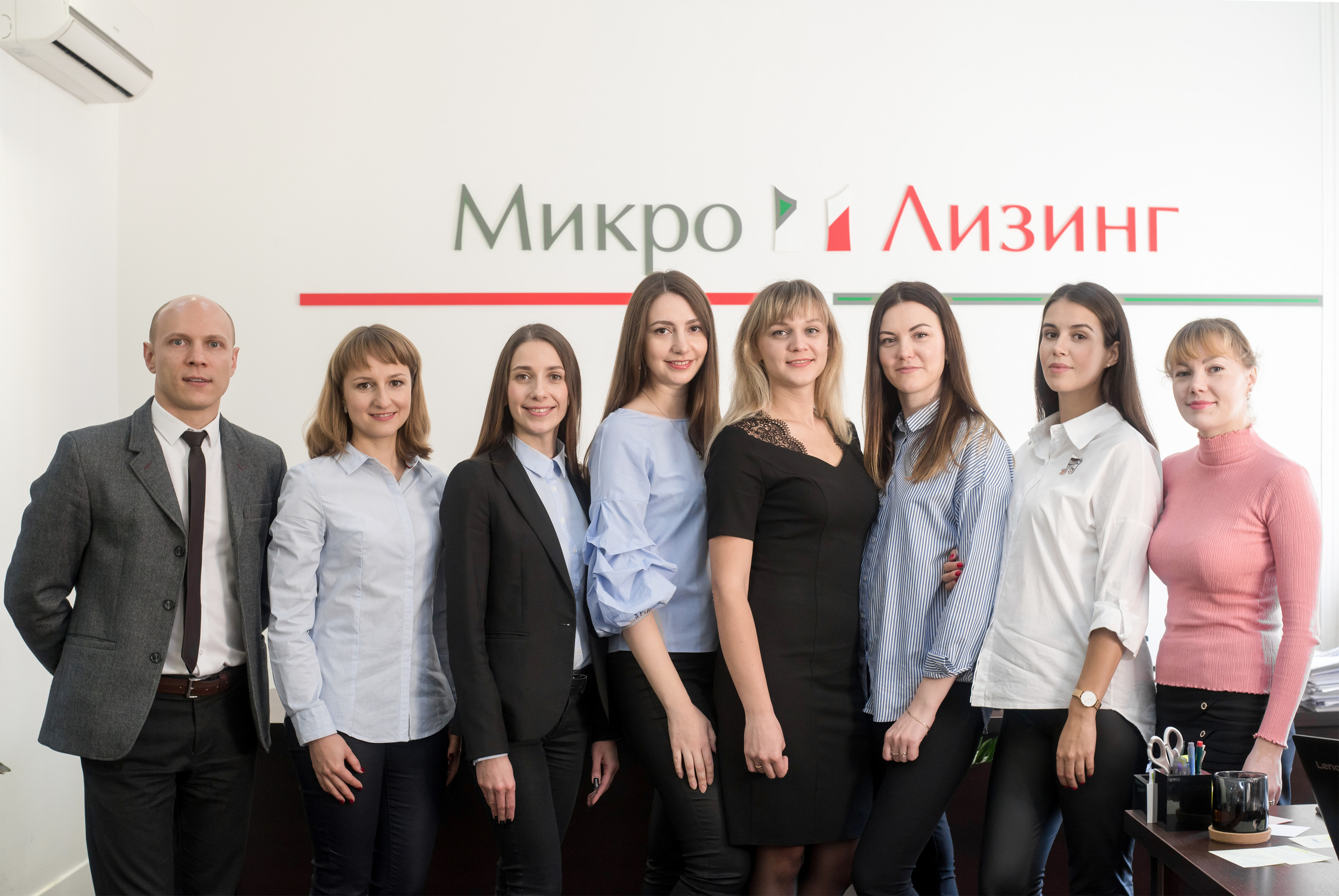 Бизнес портреты для ОАО " Микро Лизинг " г. Гомель. Фотограф (photographer) Lischinski Vitaliy