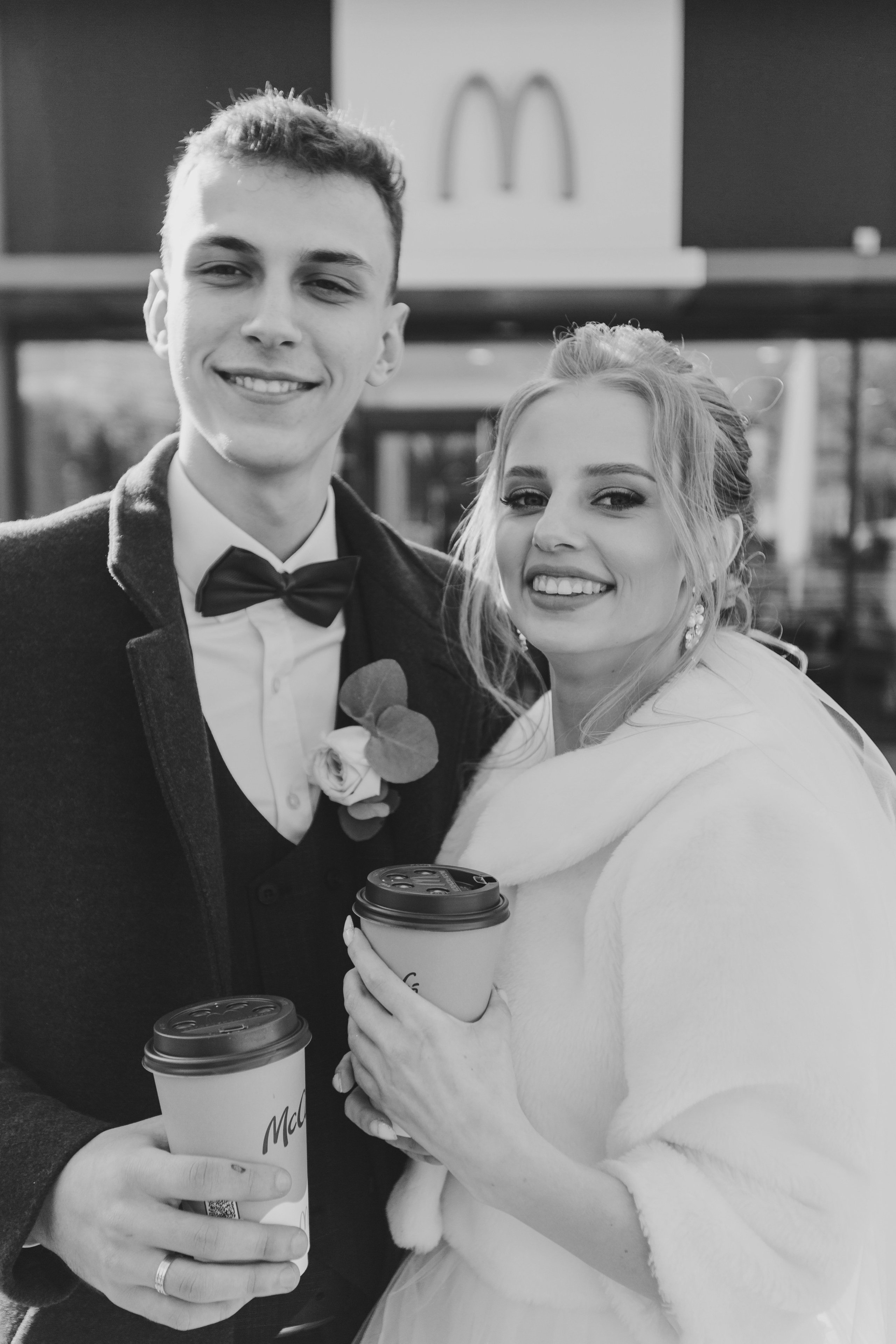 Свадебная фотосъёмка и видеосъёмка в Гомеле в усадьбе Малинки24. Свадебный семейный фотограф и видеограф Гомель Минск Беларусь Европа