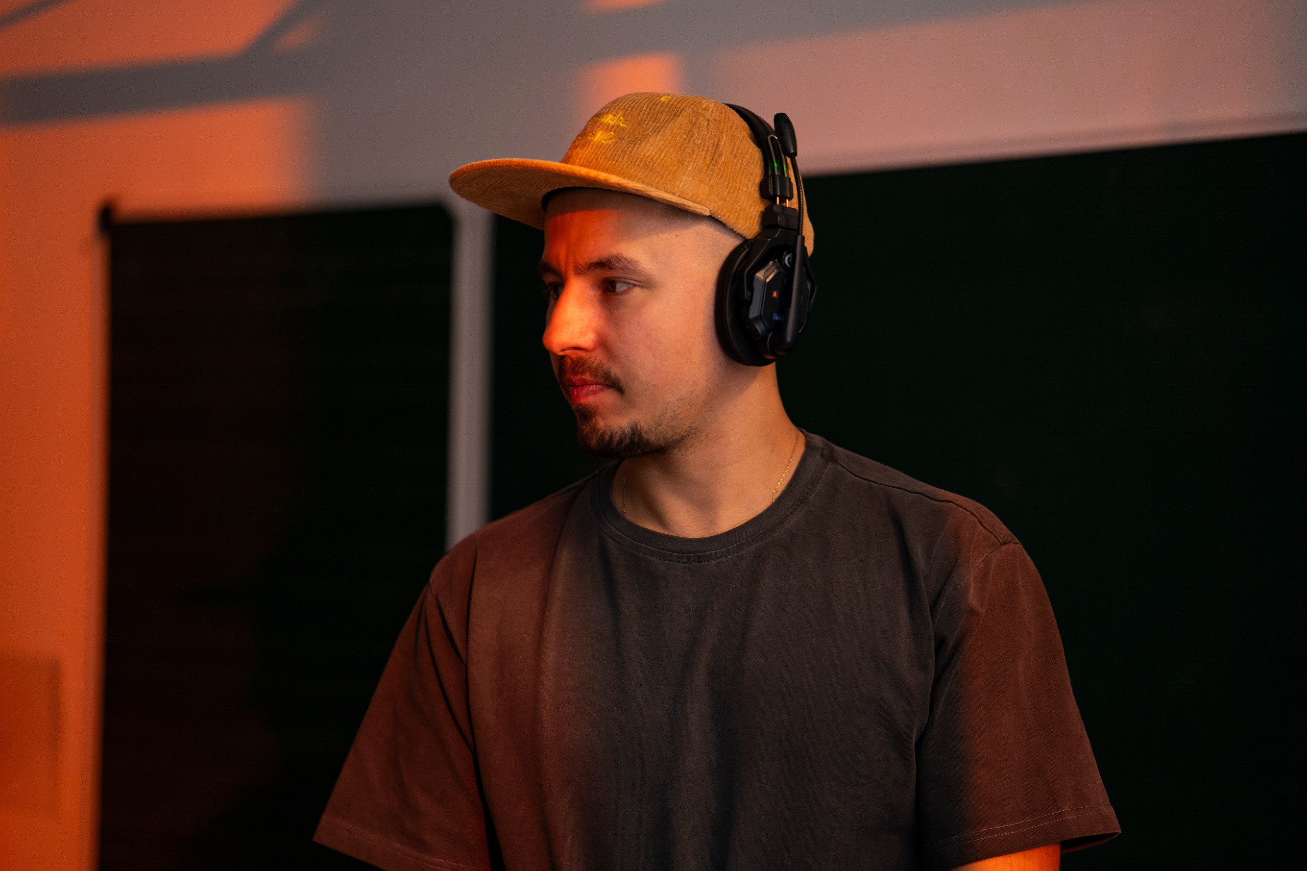 Пётр Натаров / Уроки истории. Творческий и репортажный фотограф в Москве Клим Долгов