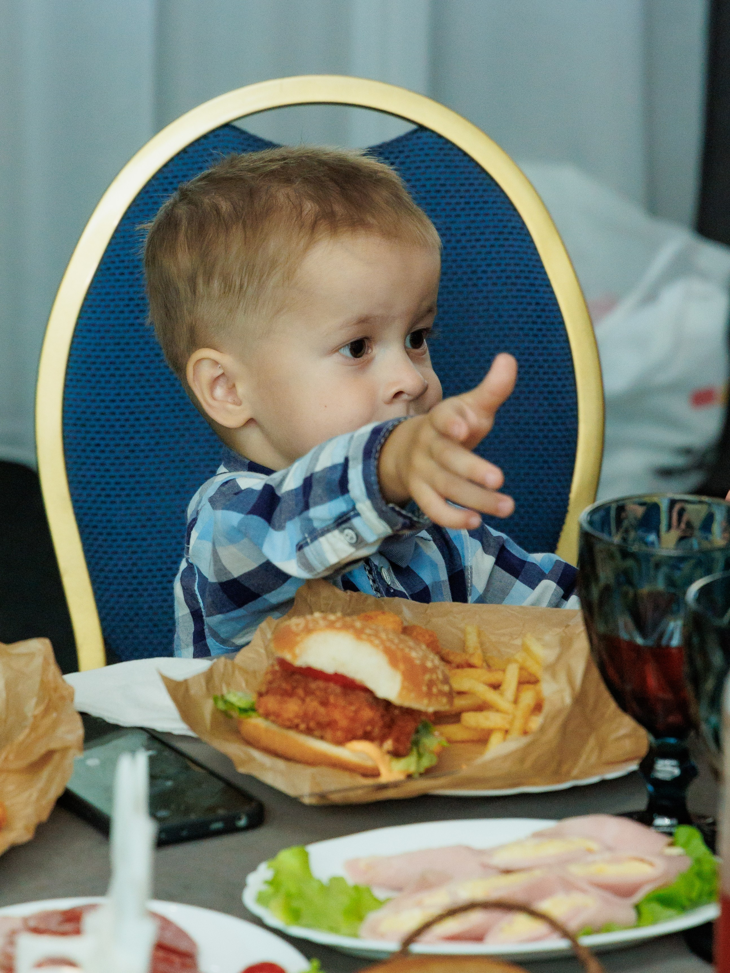 Татьяне снова 18-ть. Свадебный и семейный фотограф в г. Волхов Алексей Кочерыжкин