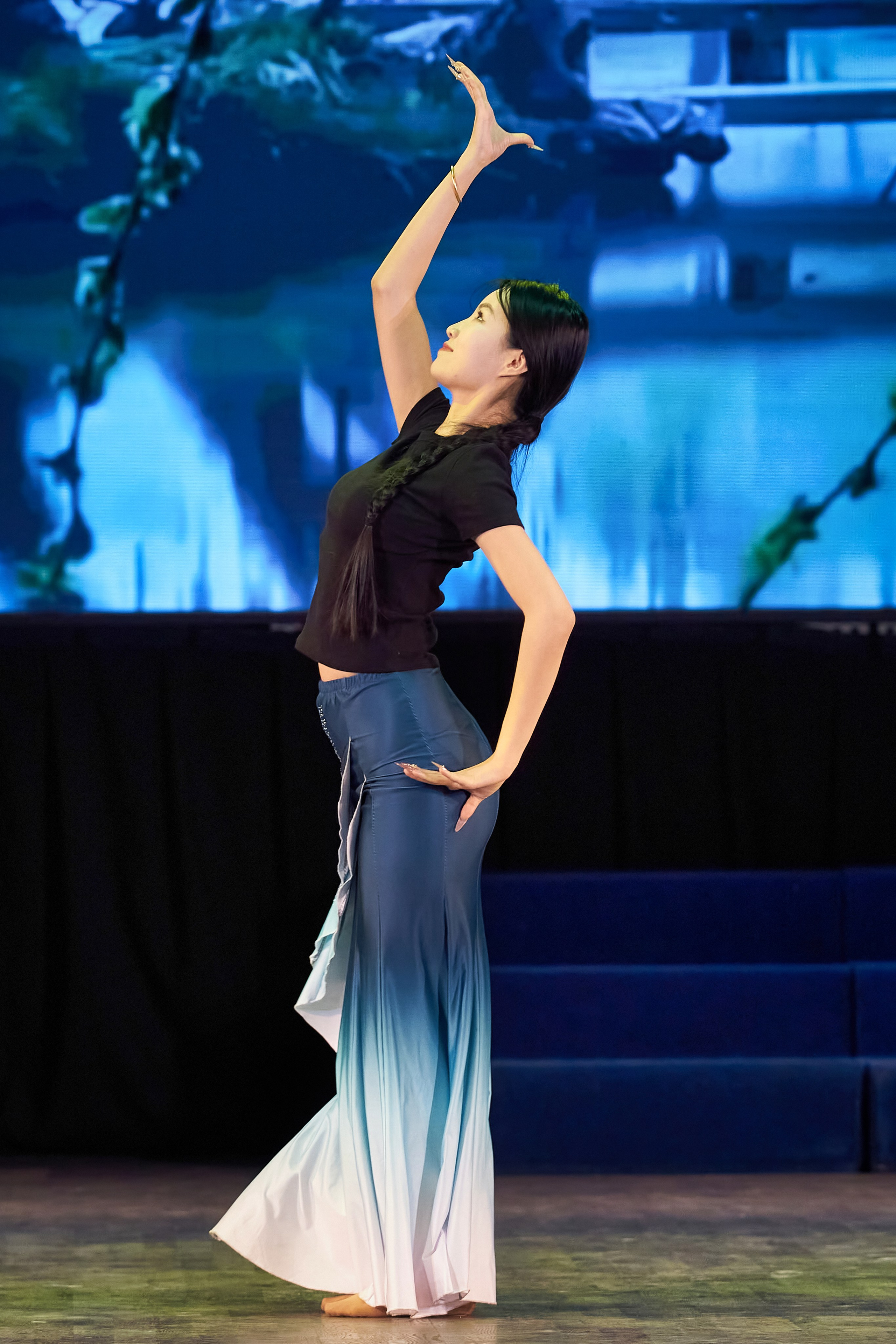 Лю Вэй. Китай. Танец встречи с весной