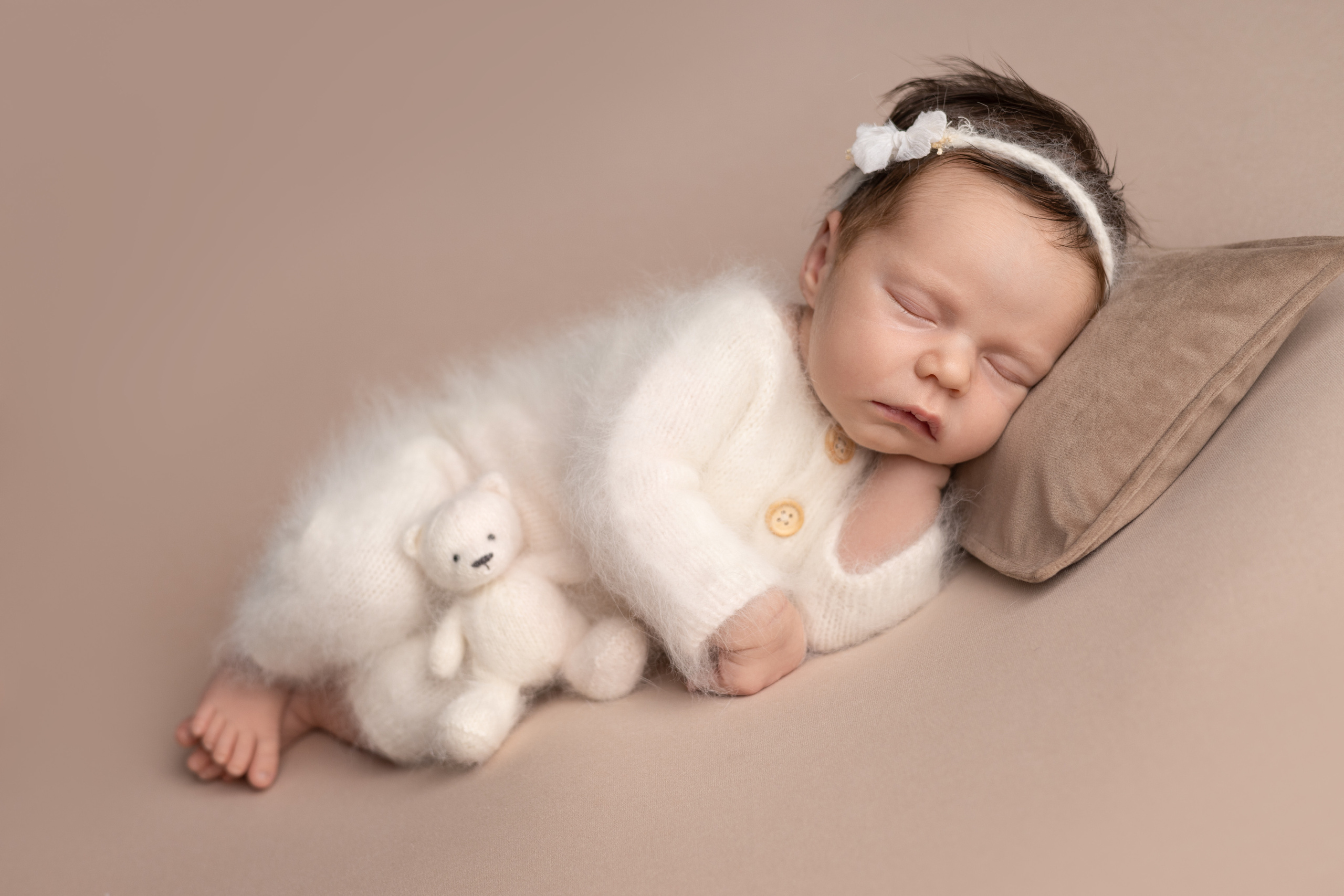 Лада 15 дней. Станисис Мила • Ньюборн фотограф в Москве