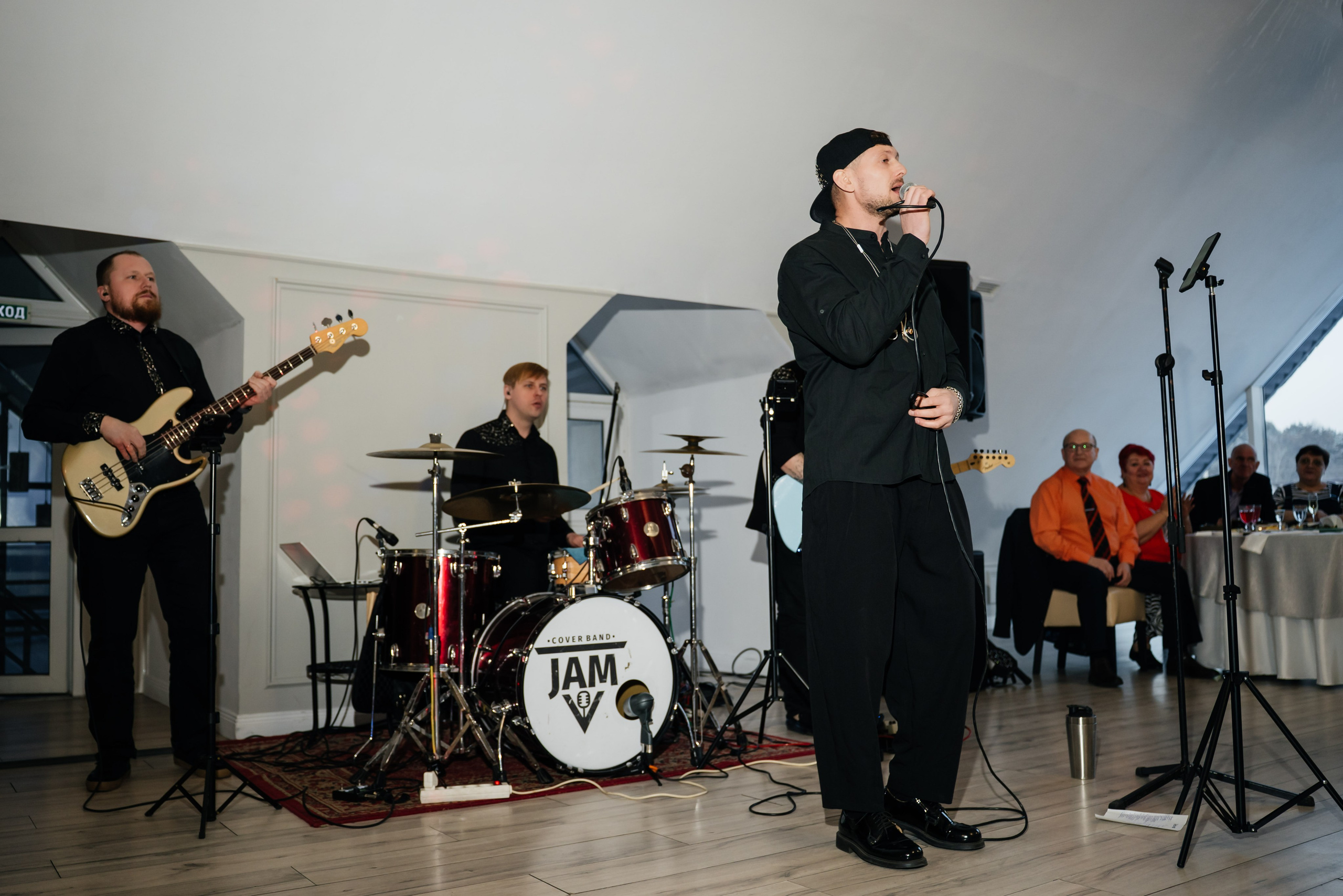 День рождения Сергея. Видеограф и Фотограф в Челябинске Ксения и Владимир Рюмины