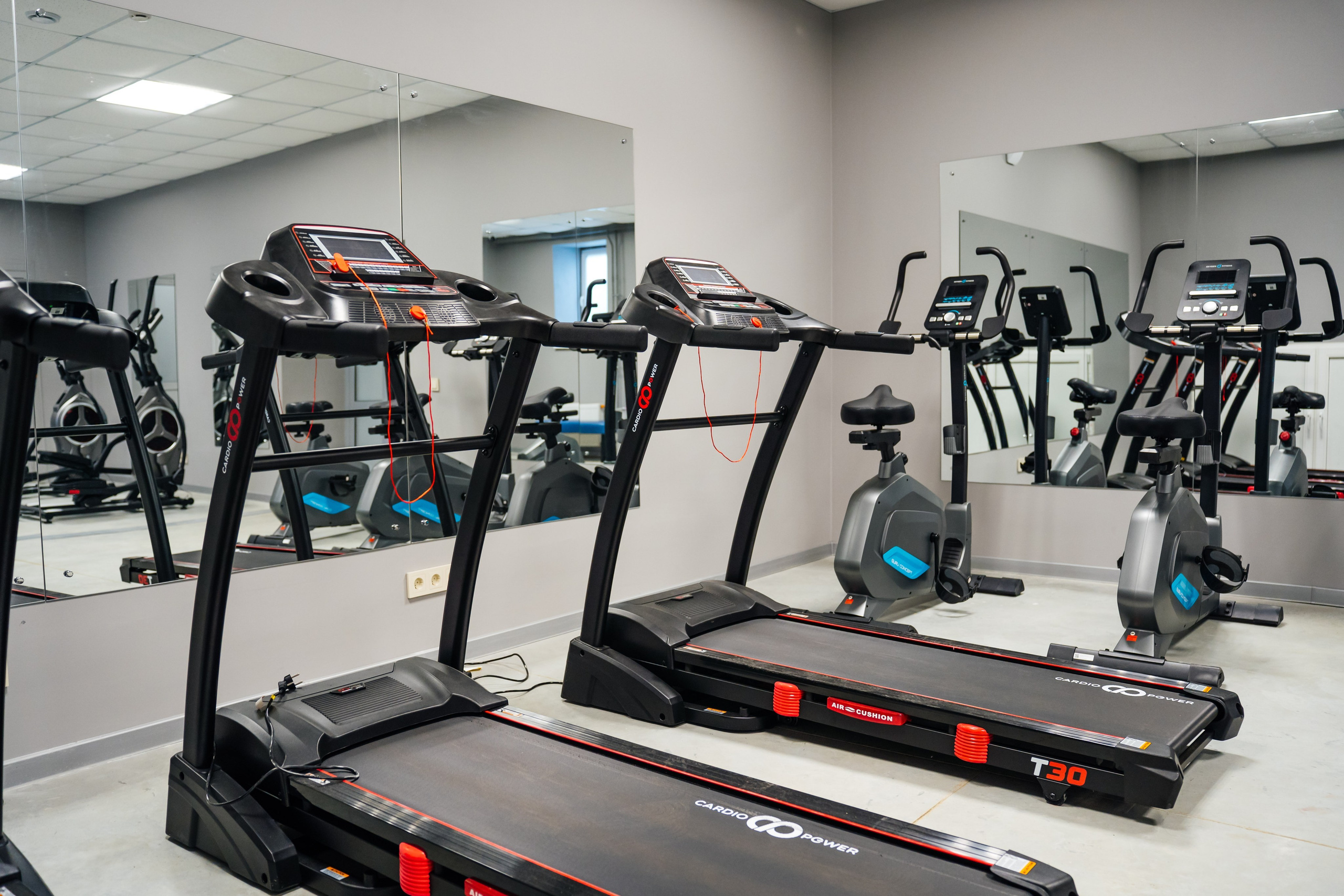 Съемка для Уральского медицинского колледжа ЮМЕД. Видеограф и Фотограф в Челябинске Ксения и Владимир Рюмины