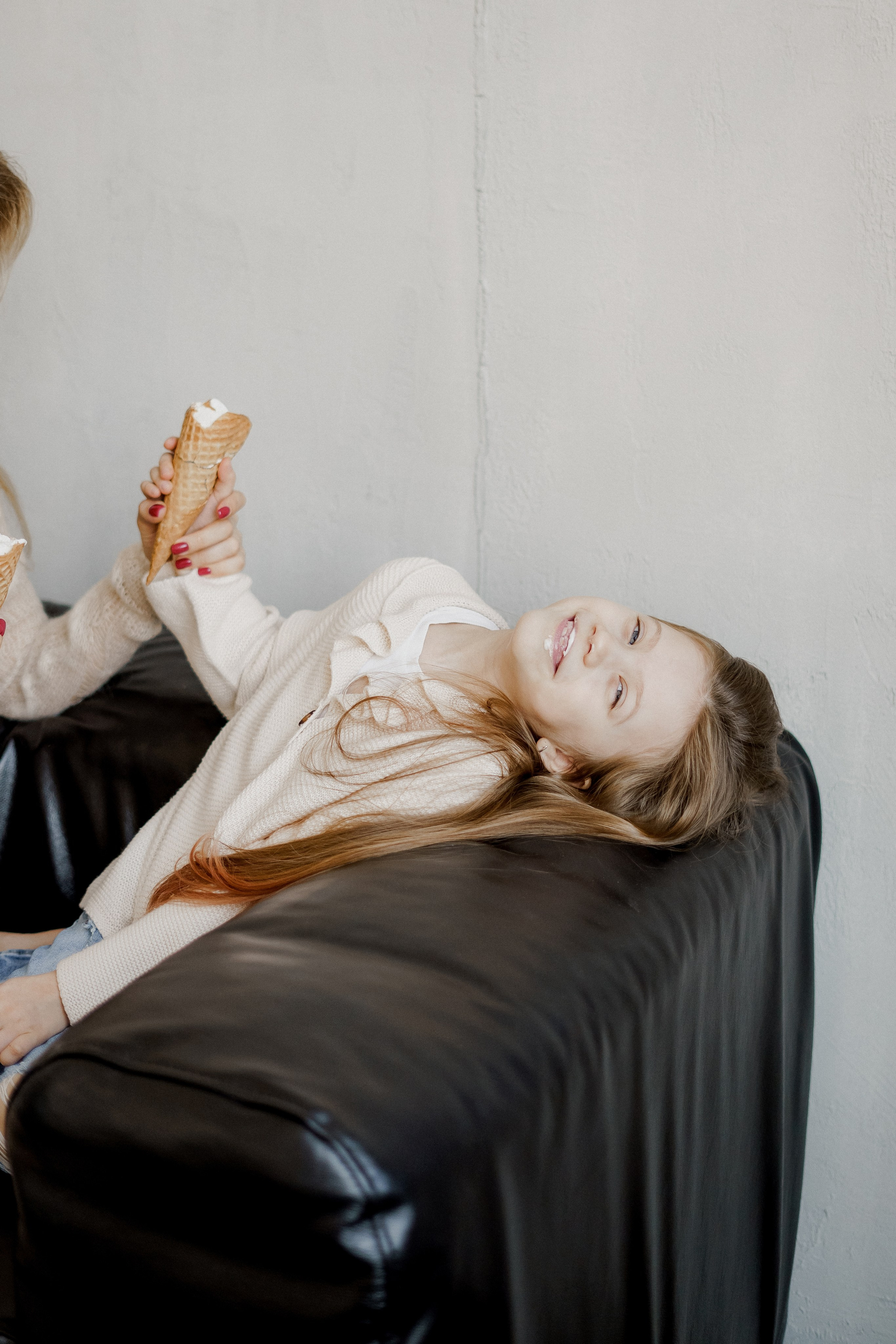 Катя и Вика. Фотограф Валерия Крахмалева