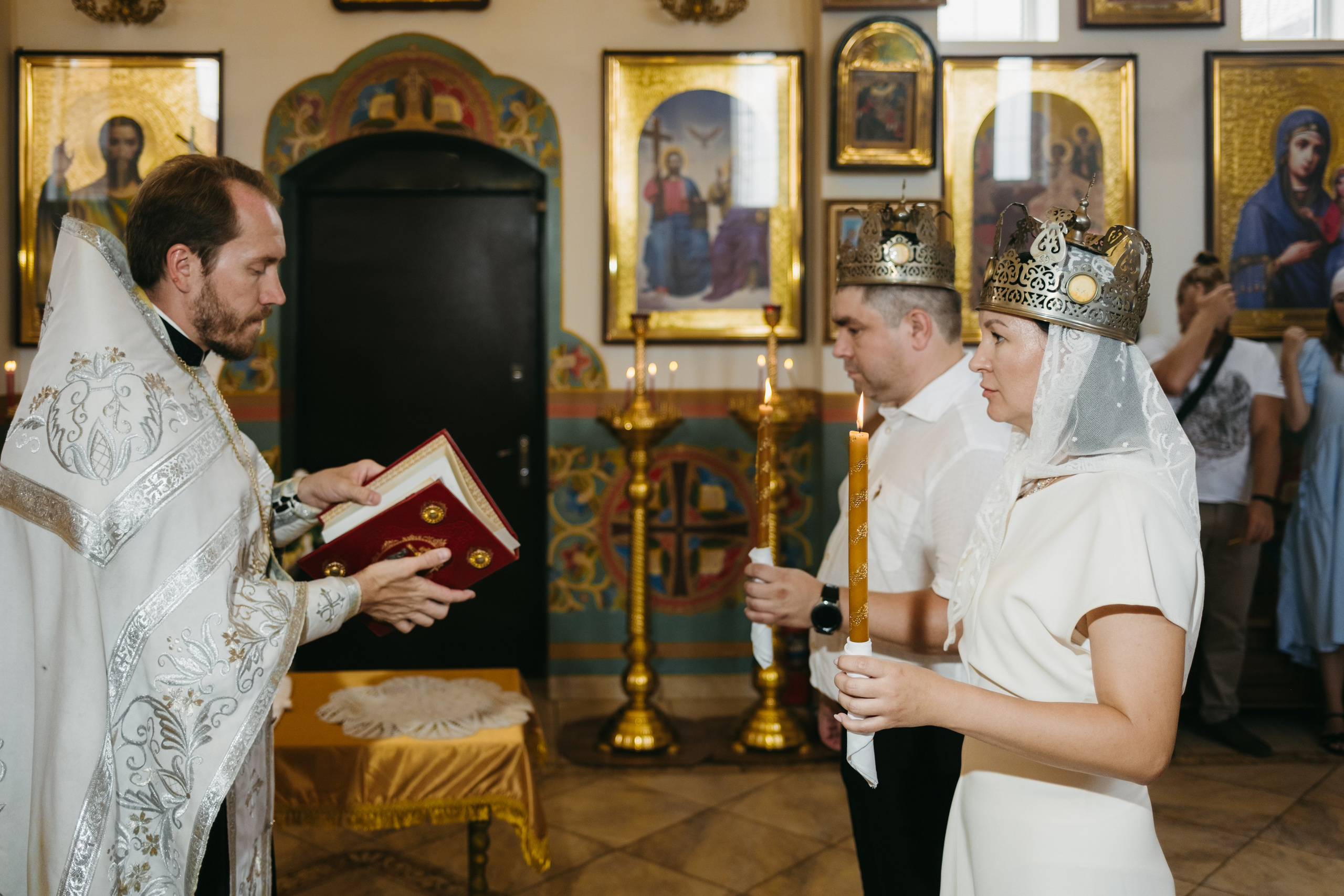 Венчание Никита и Наталья. Свадебный и репортажной фотограф Денис Ожигин в Краснодаре и Краснодарском крае
