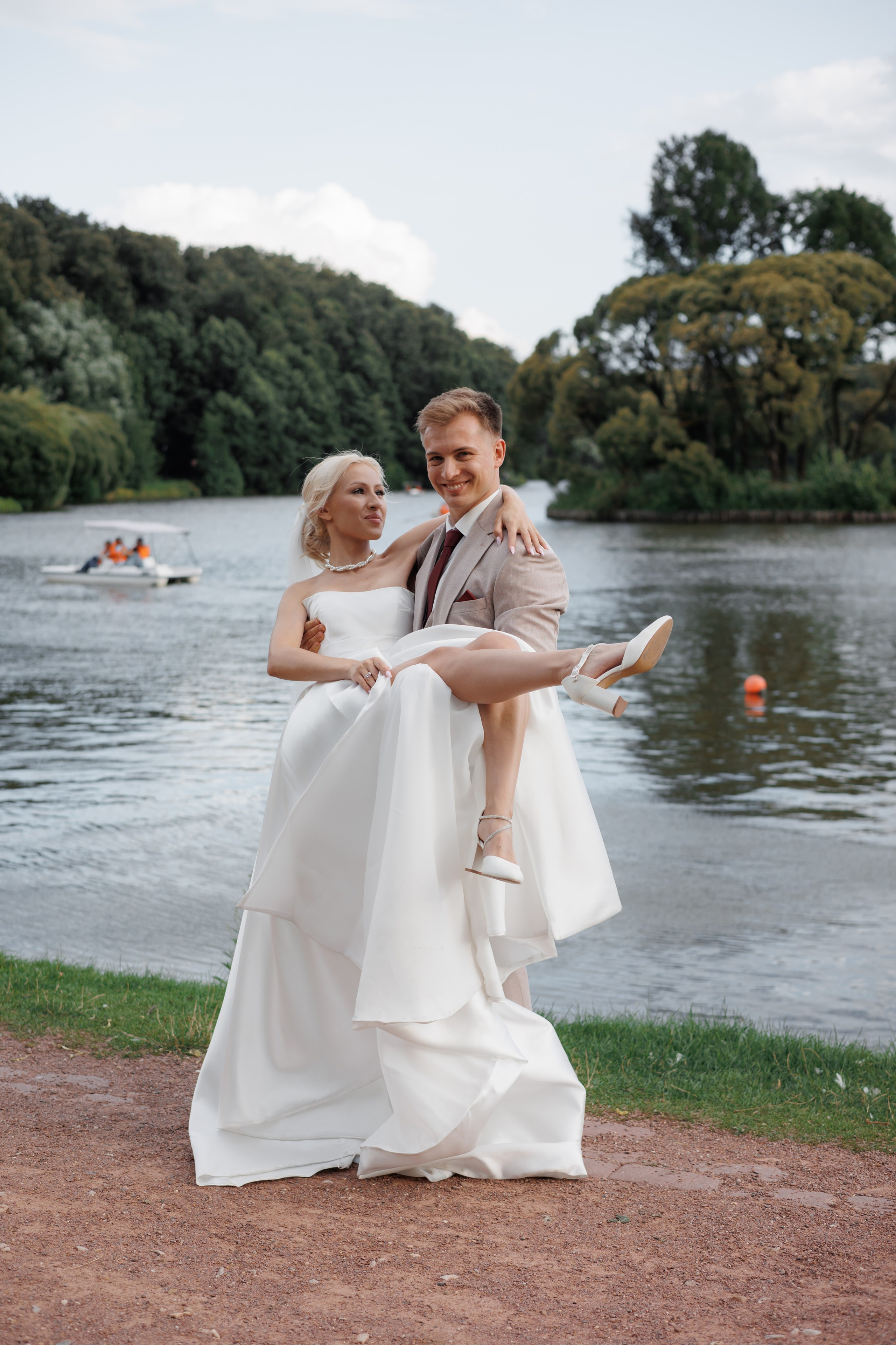 Отель «Милан», Шипиловский ЗАГС, прогулка в парке Царицыно. Свадебный и репортажный фотограф (Москва, Королев и другие)