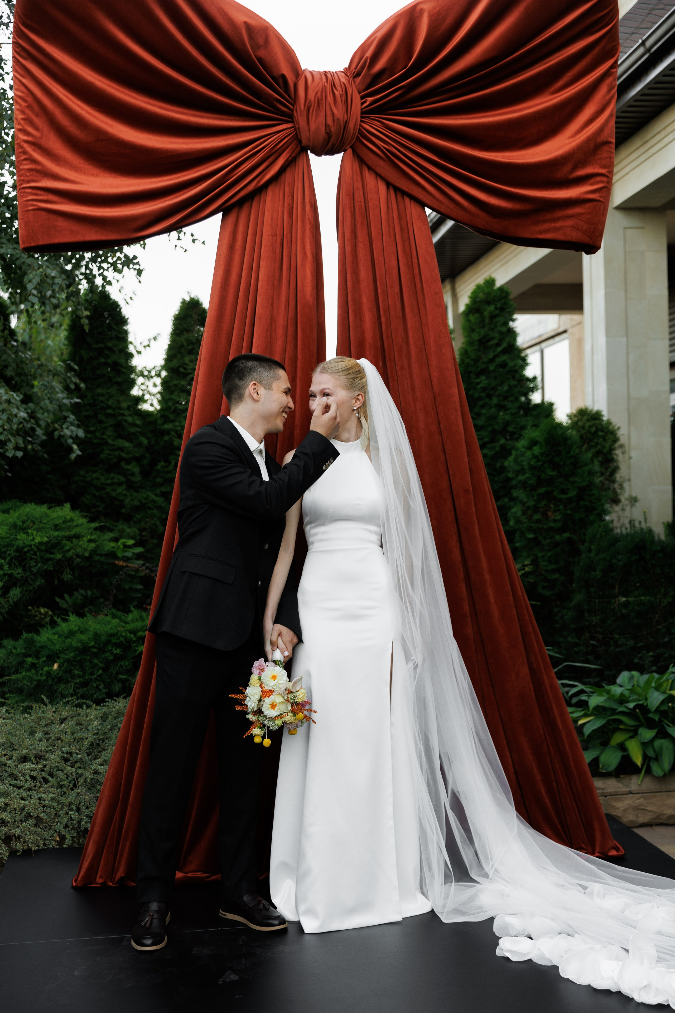 Яркая свадьба Романа и Натальи. Свадебный фотограф Бакрымова Валентина