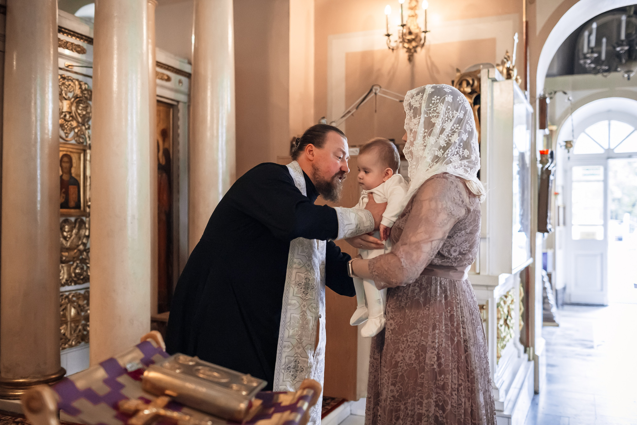 Крещение в Храме Влахернской иконы Божией Матери в Кузьминках. Профессиональный фотограф в Москве и Мо Мария Шантарёва