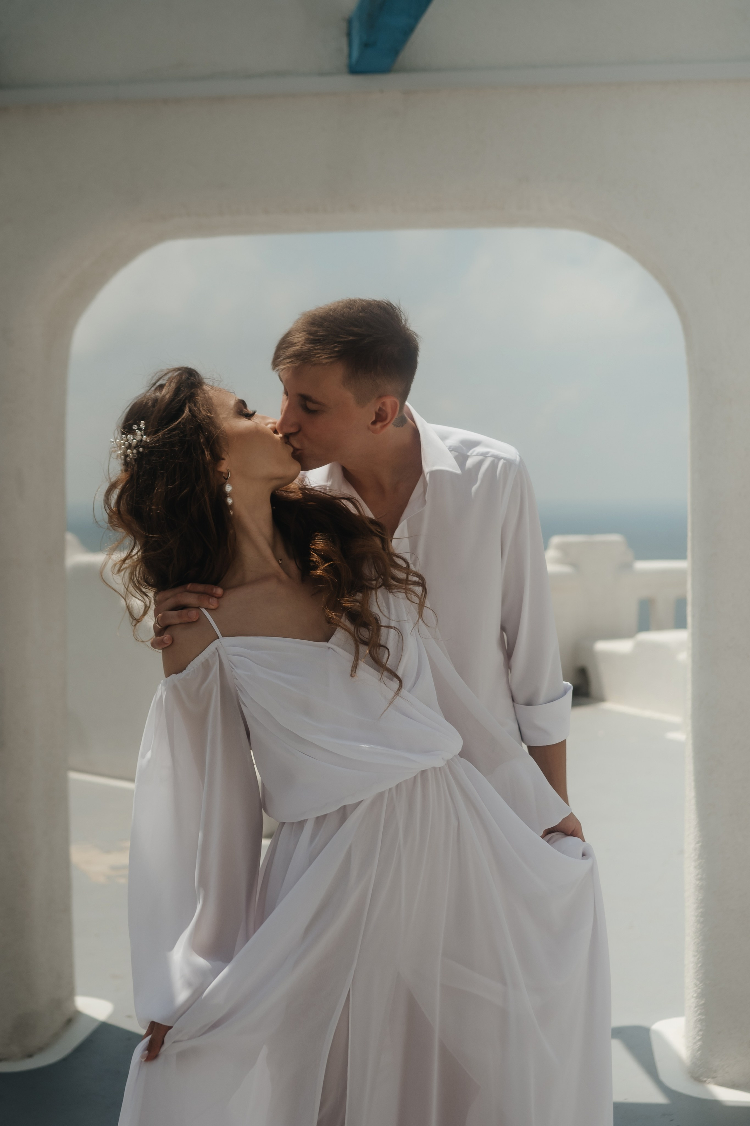 Свадебная фотосъемка в старинном отеле в Крымском Санторини. Свадебный и семейный фотограф и видеограф, Крым, Москва, Санкт -Петербург