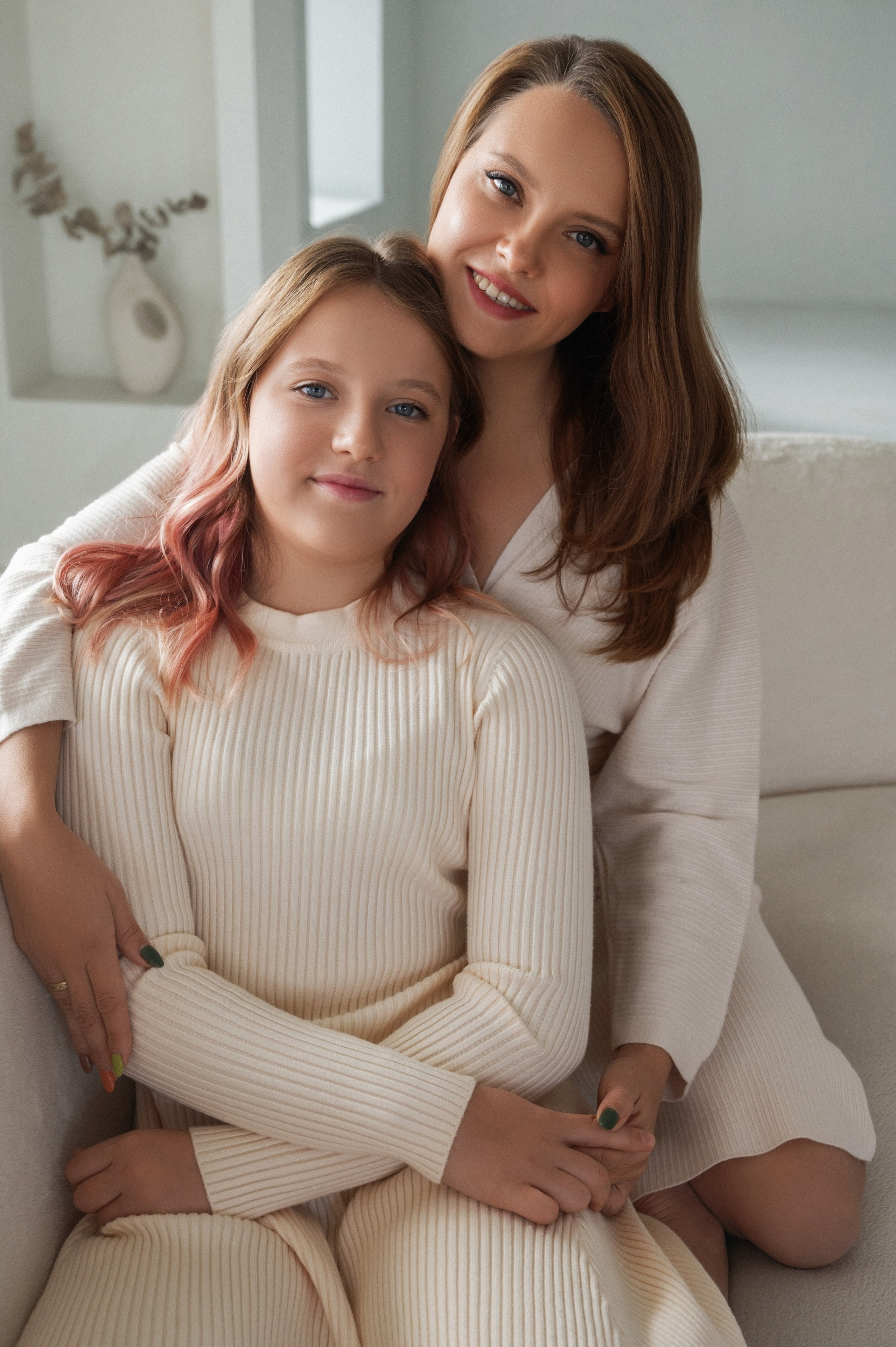 Семейная фотосессия. Профессиональный фотограф беременности в СПБ. Стильные фотосессии беременности в стиле минимализм и классическая фотография