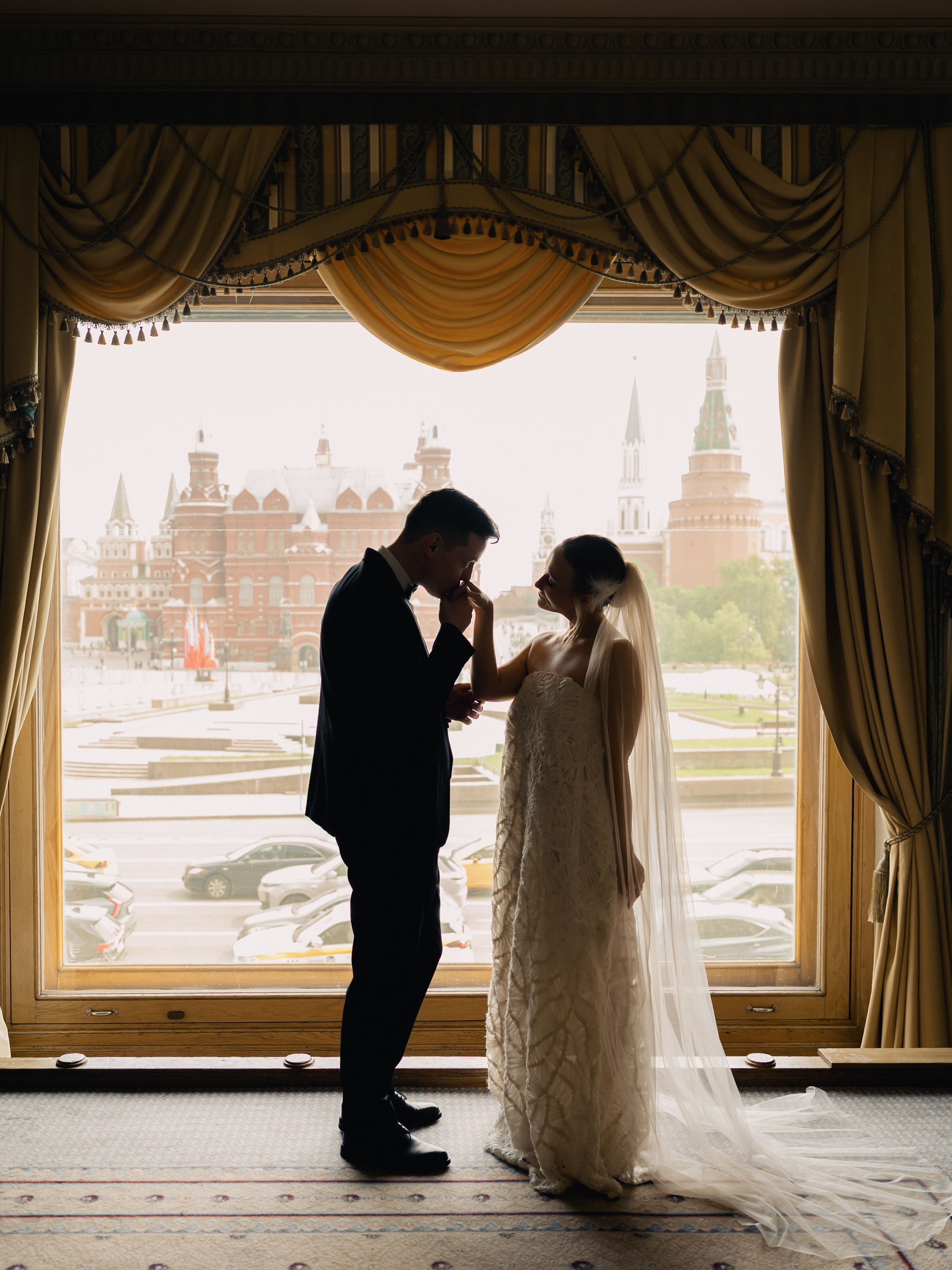 Даша и Федя. Националь. Свадебный фотограф Колотовкина Валентина Москва
