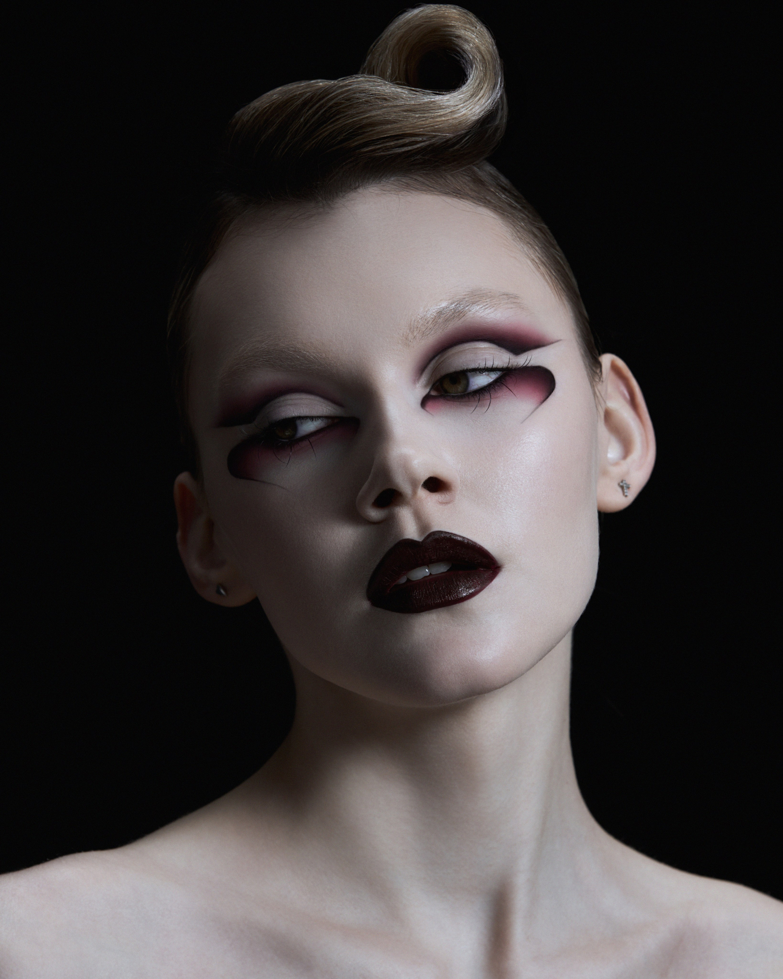 THE BLACK SWAN. Главная