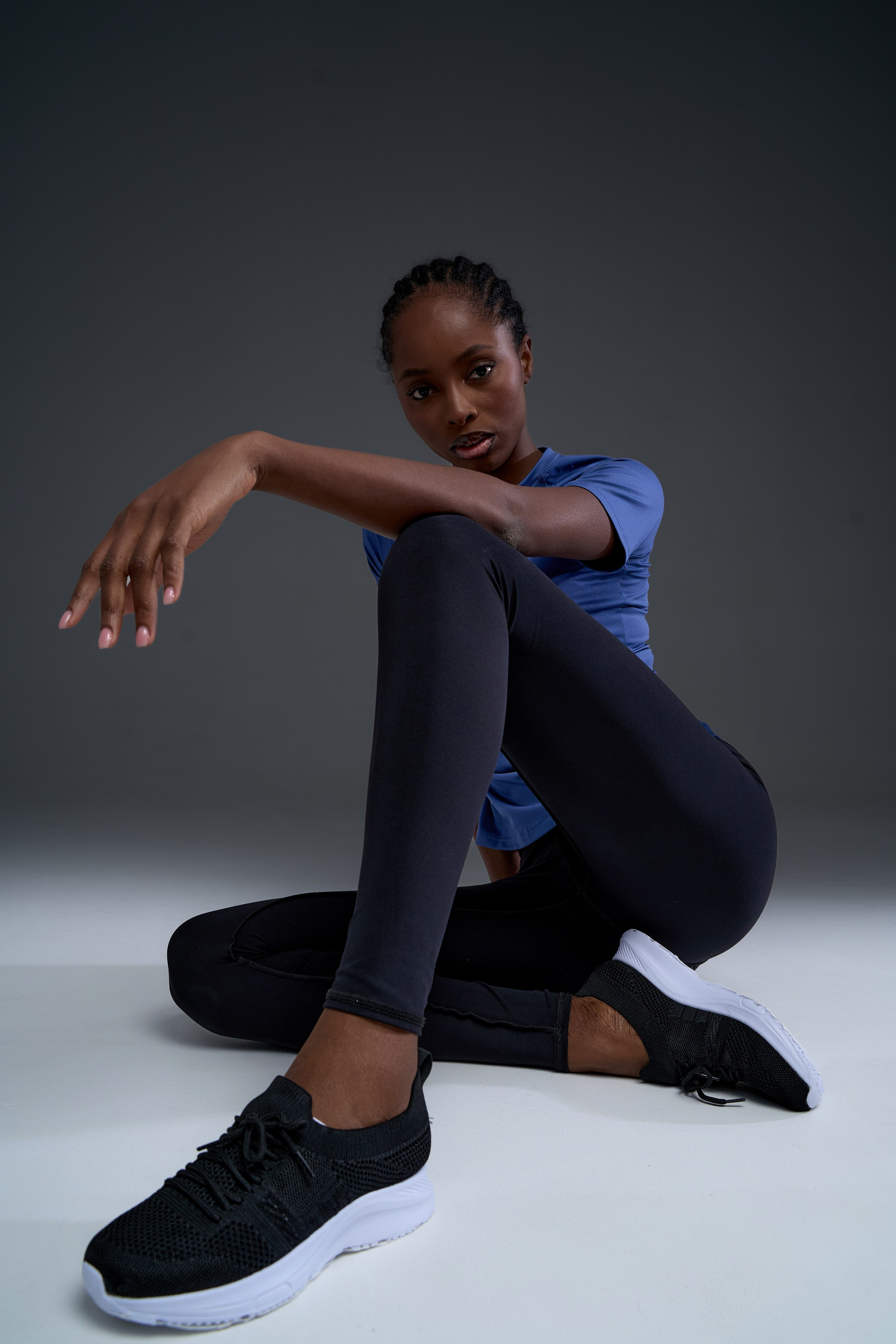 Спортивные футболки. Фотограф для маркетплейсов в Москве