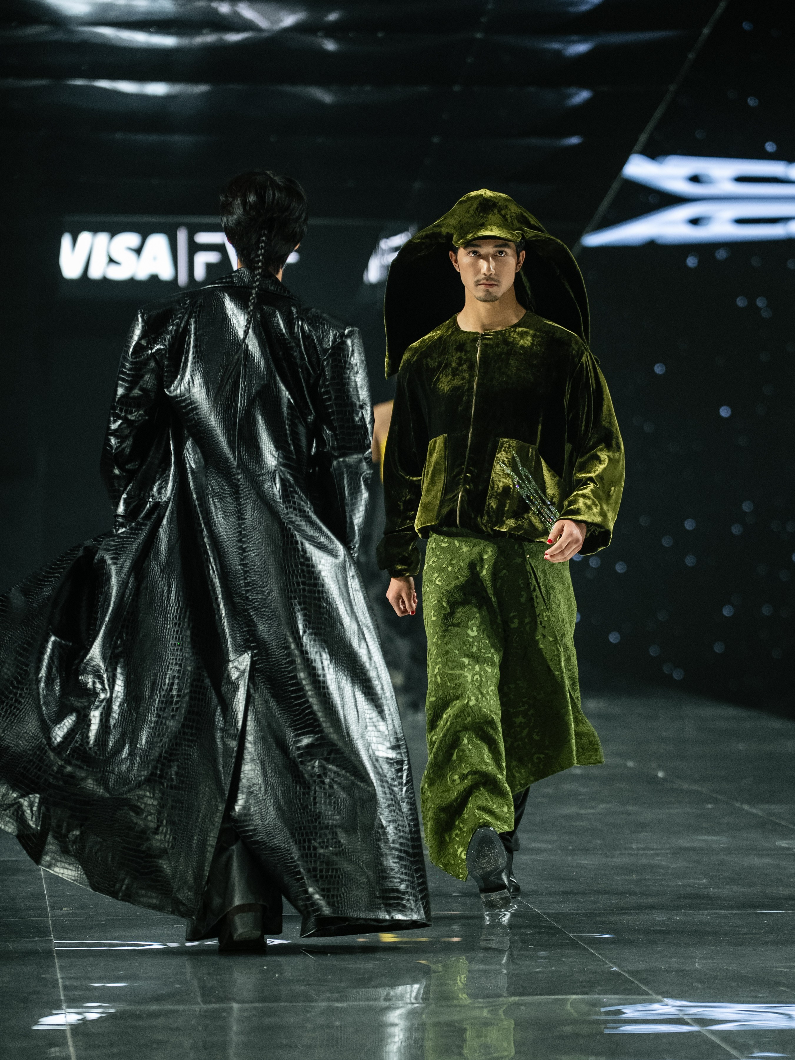 Visa Fashion Week YESYES. Сайт Алматинского НЮ АРТ, будуар и фэшн фотографа Дениса Карпенко