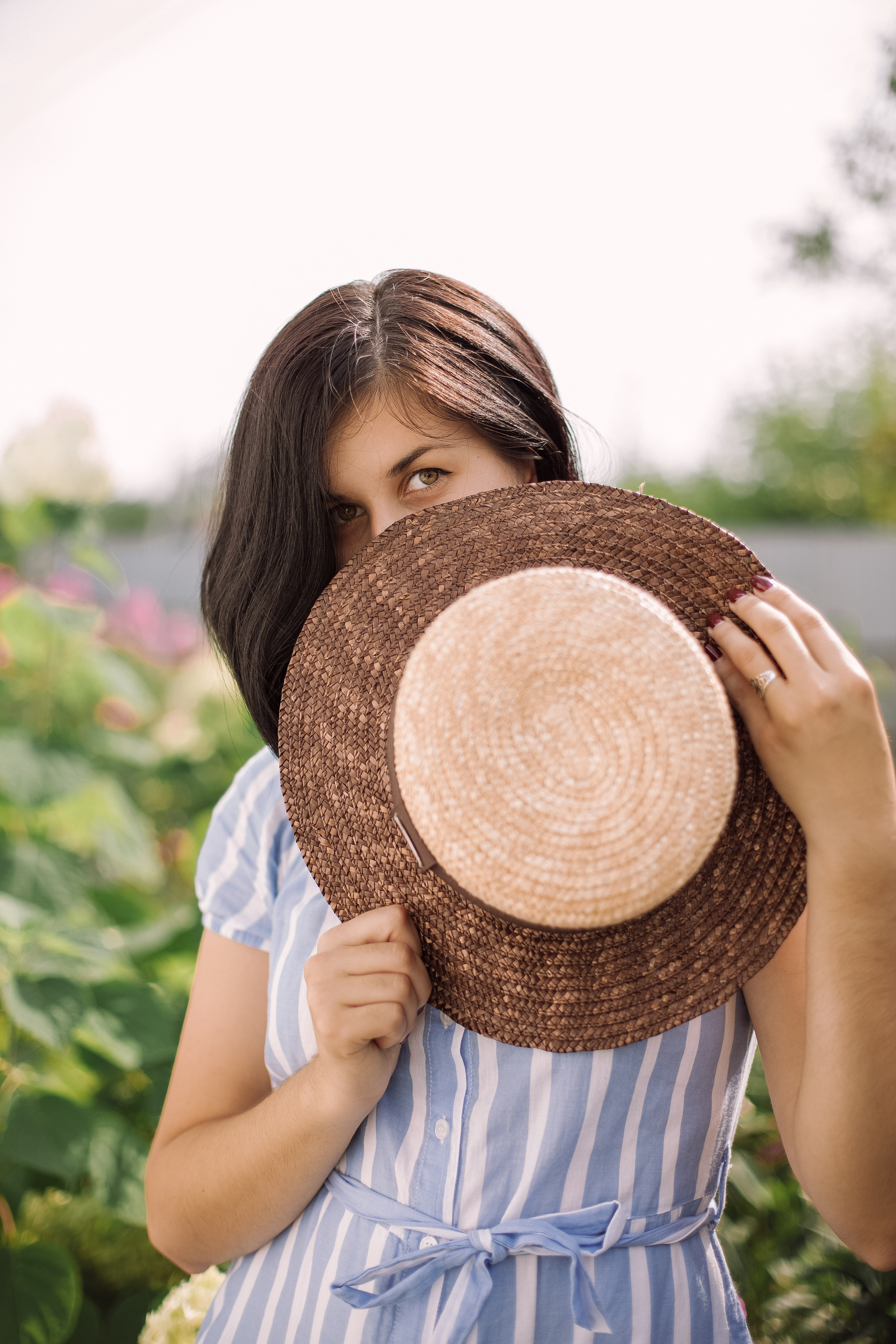 Ксения в цветущем саду. Фотограф в санкт-Петербурге Макиенко Анастасия