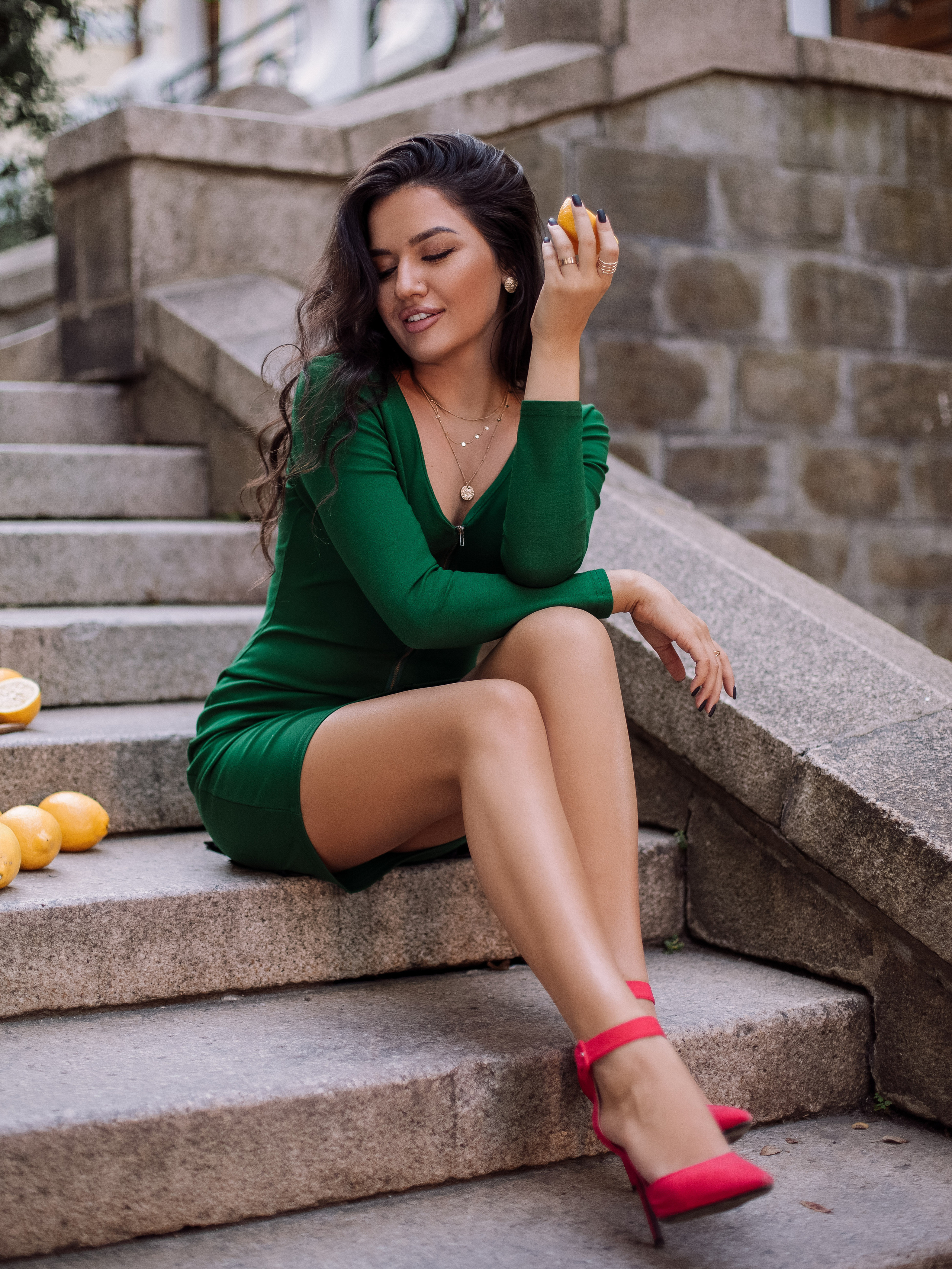 Даша с лимонами. Фотограф в санкт-Петербурге Макиенко Анастасия