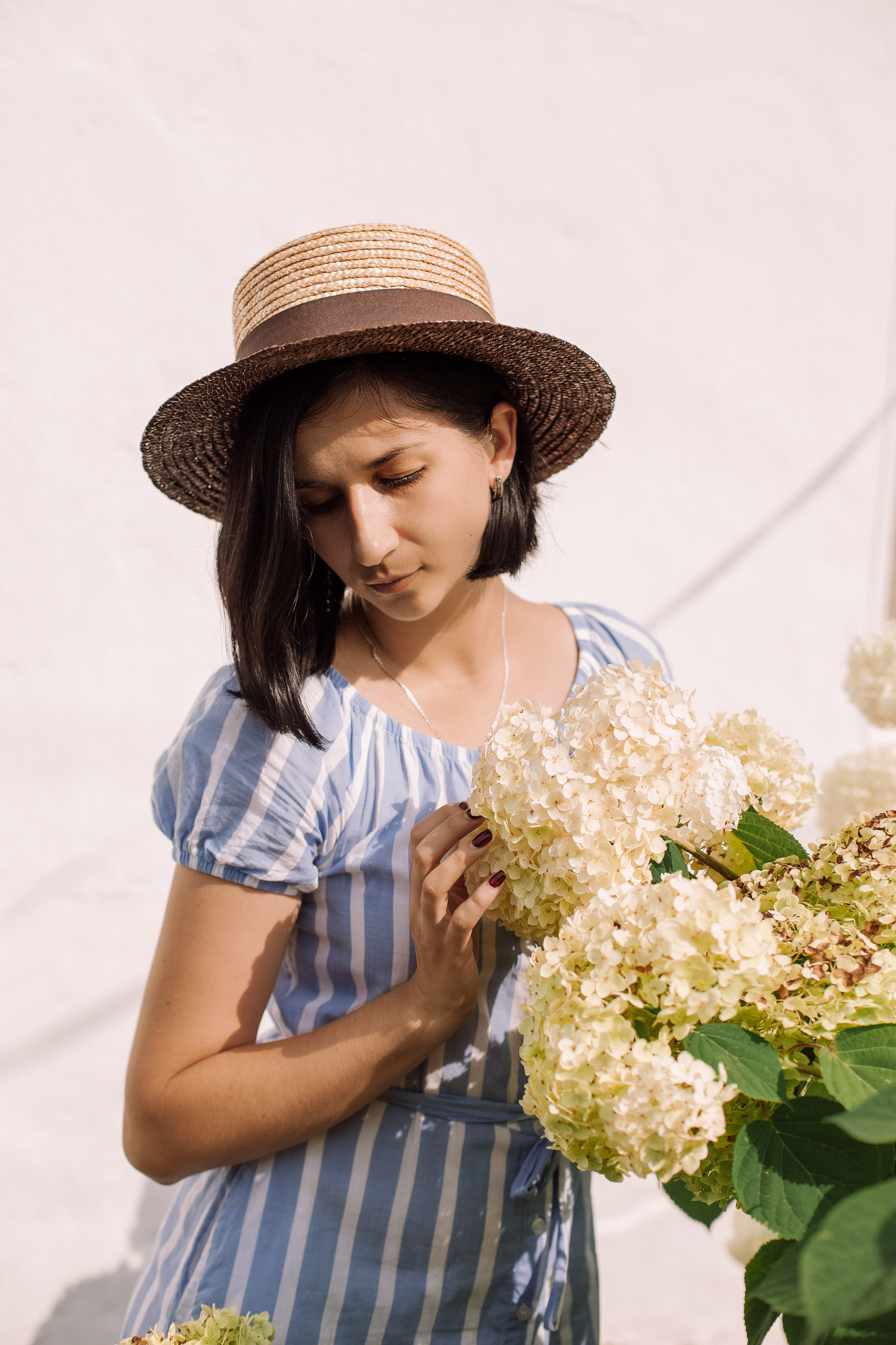 Ксения в цветущем саду. Фотограф в санкт-Петербурге Макиенко Анастасия