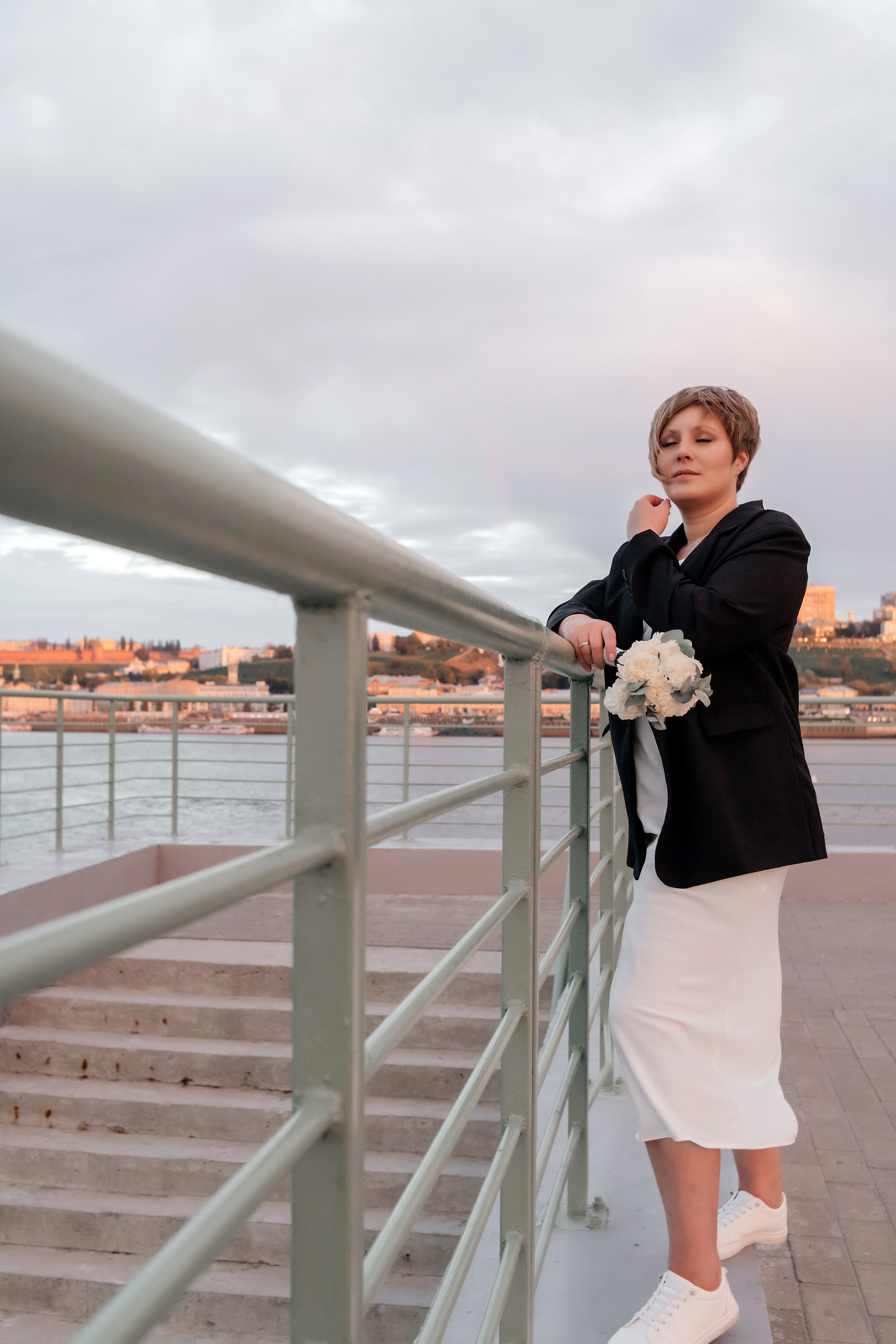 Свадебная прогулка для двоих на закате и в ночном нижнем новгороде. Свадебный фотограф и фотограф Love-Store в Нижнем Новгороде Анастасия